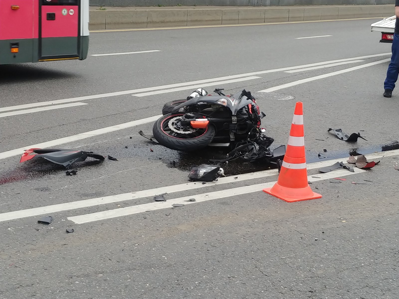 В Мытищах мотоциклист погиб в результате ДТП с маршруткой