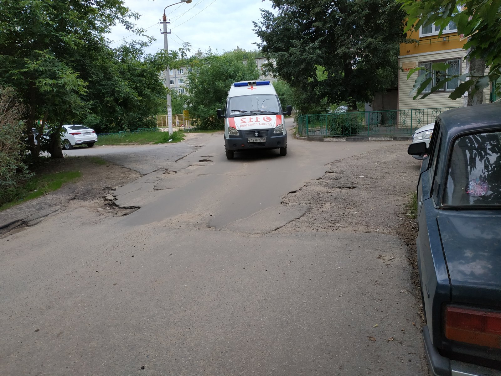 Гибнет на дорогах. Авария сегодня в Чехове в Венюково.
