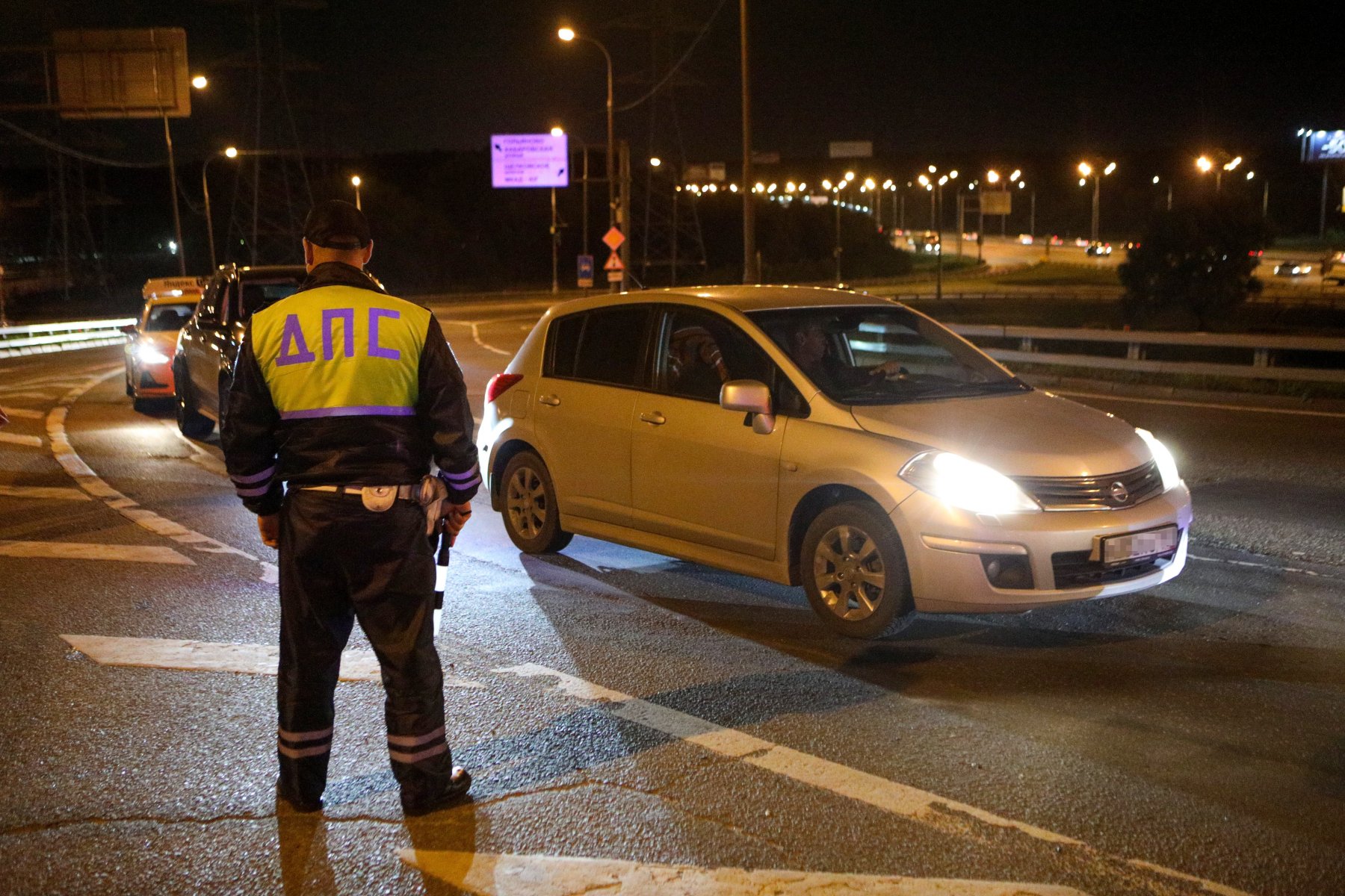 На трассе под Серпуховом между водителями вспыхнул вооруженный конфликт 