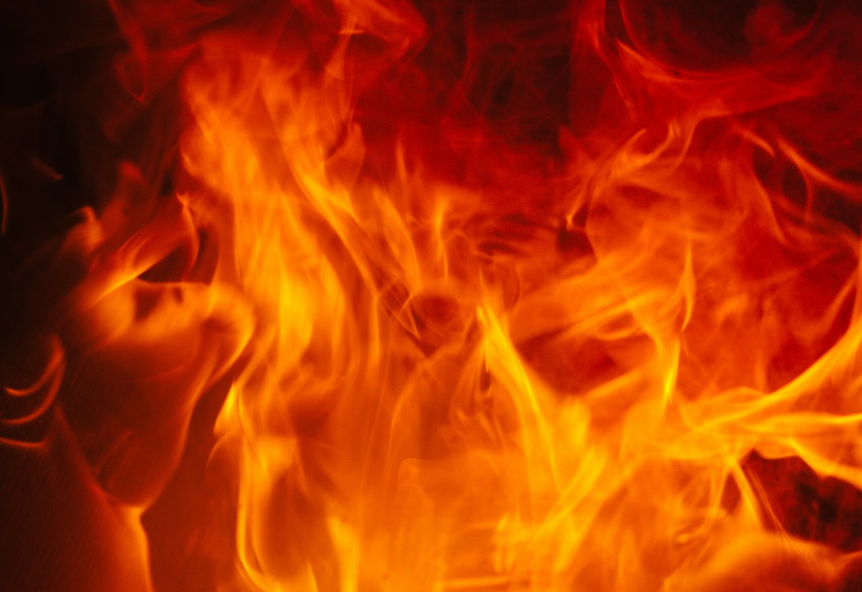 Три человека пострадали при пожаре в Богородском городском округе 
