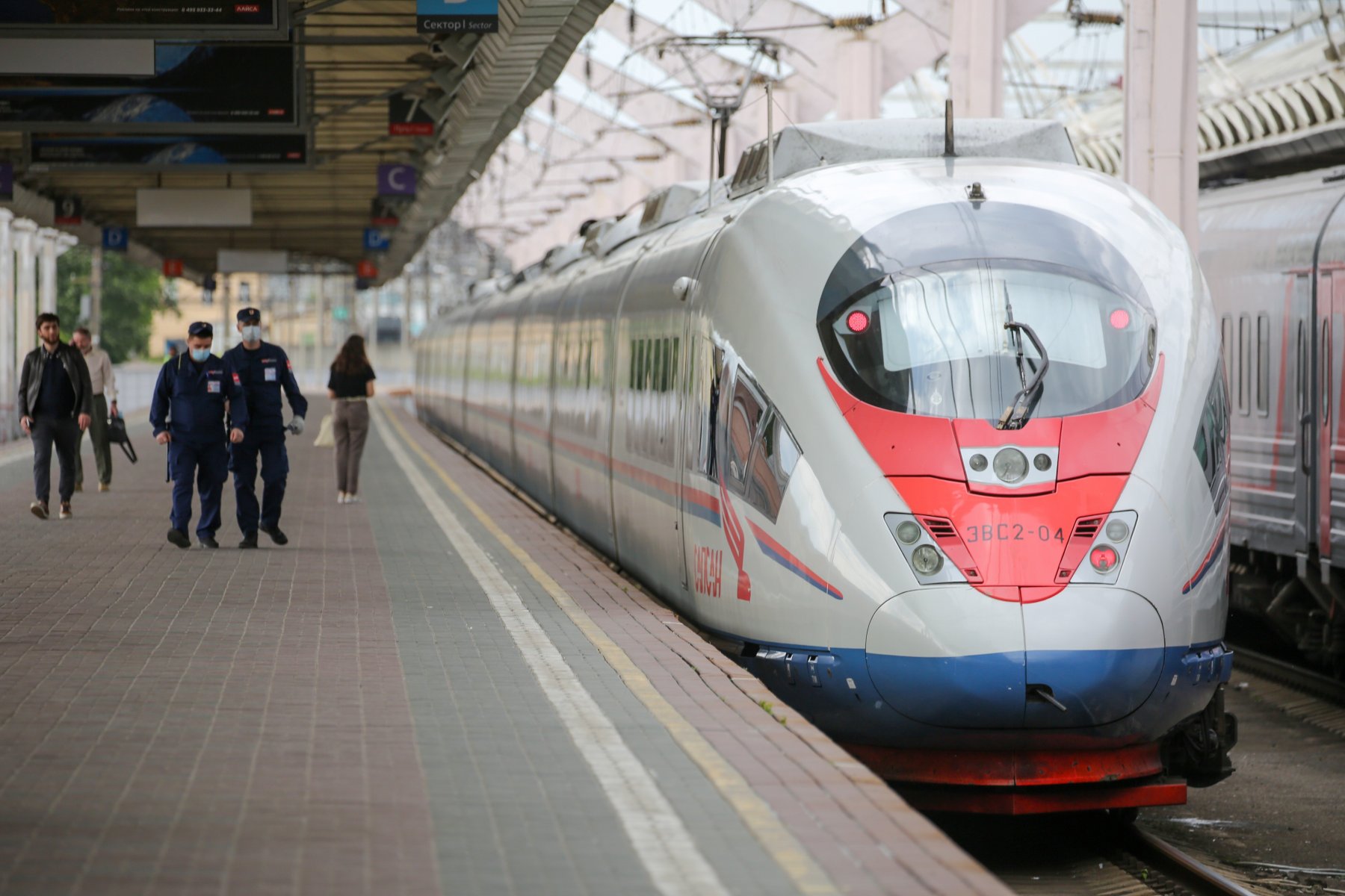 В России планируют создать высокоскоростную сеть железных дорог