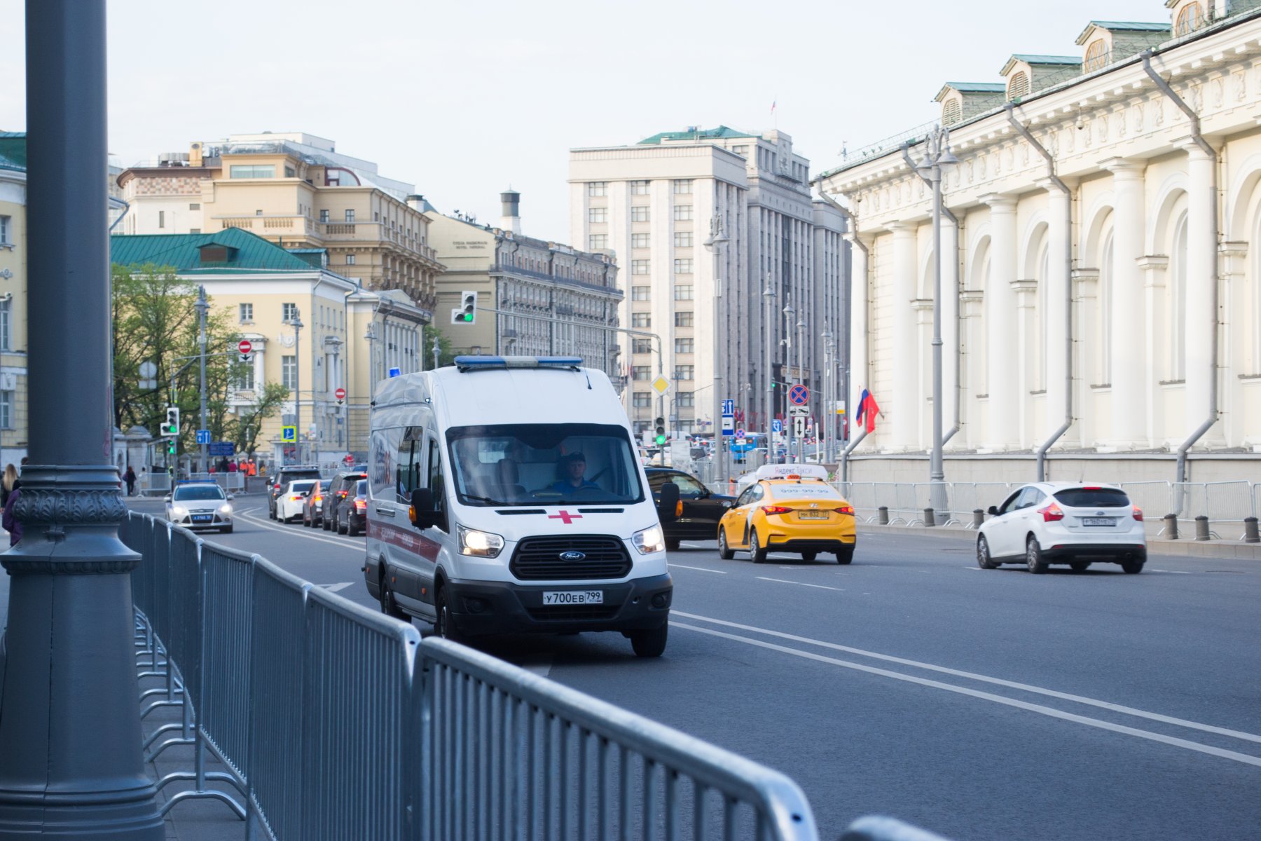 Отца и сына сбили на пешеходном переходе в Жуковском 