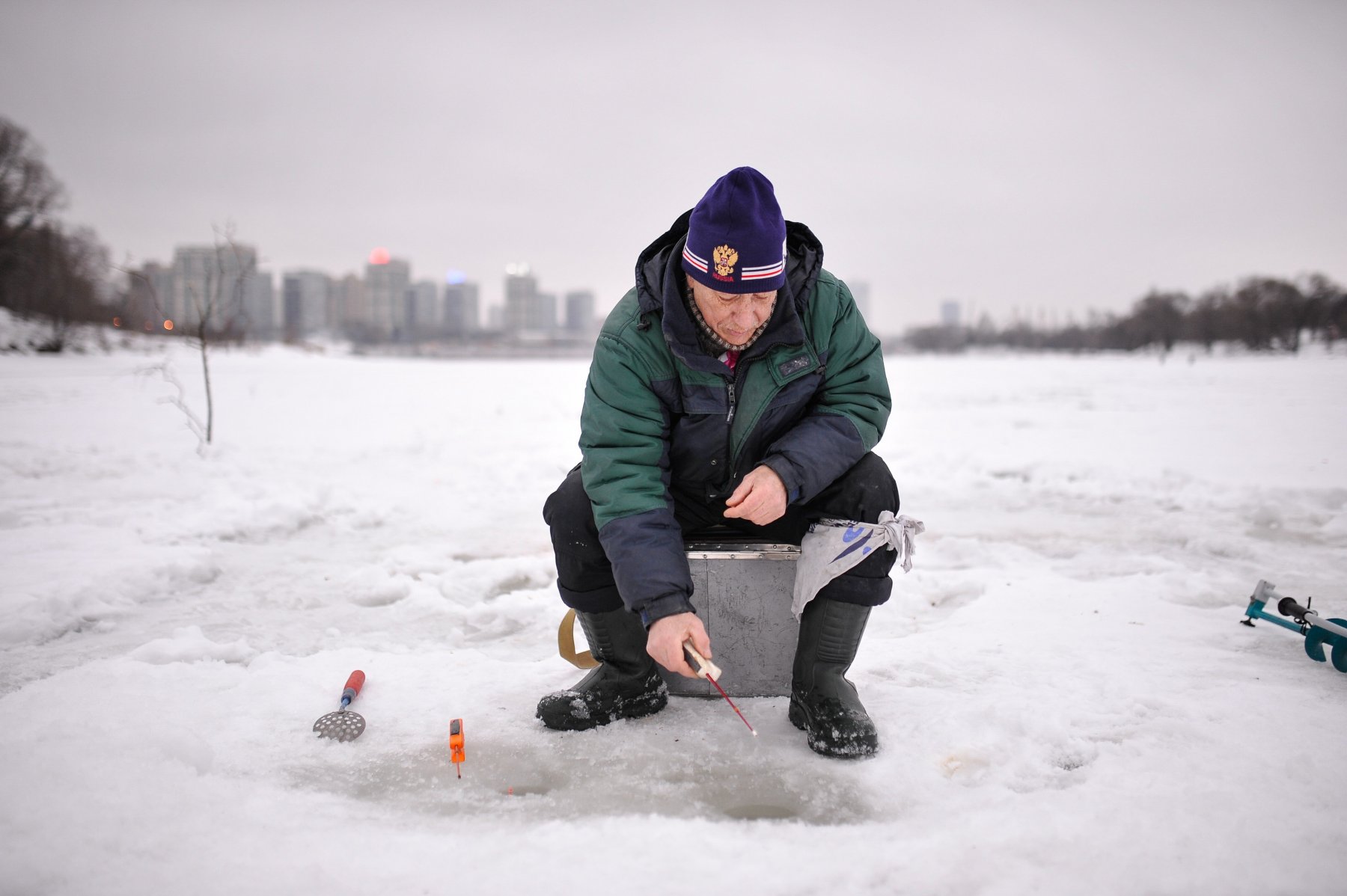 Мособлпожспас: лед на водоемах Подмосковья все еще небезопасен