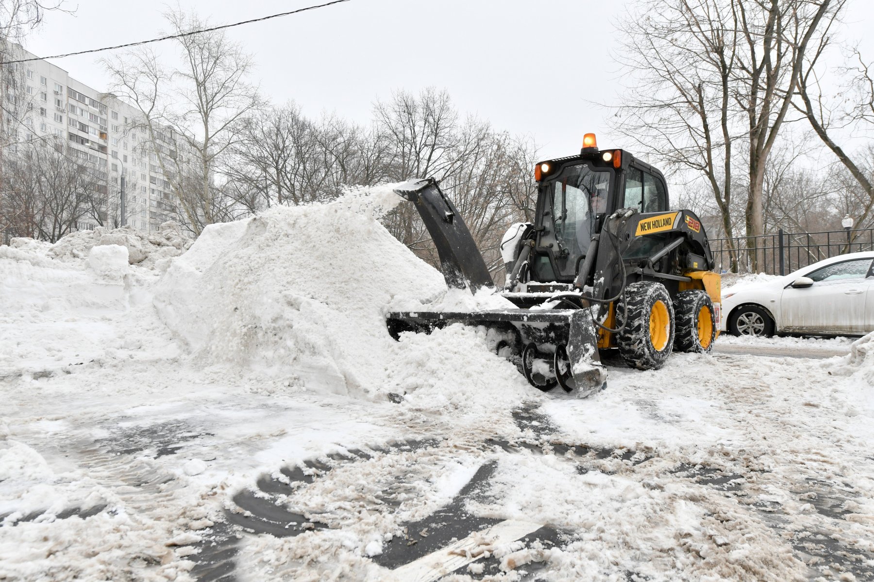 Жители Подмосковья обеспокоены качеством уборки дорог и улиц от снега