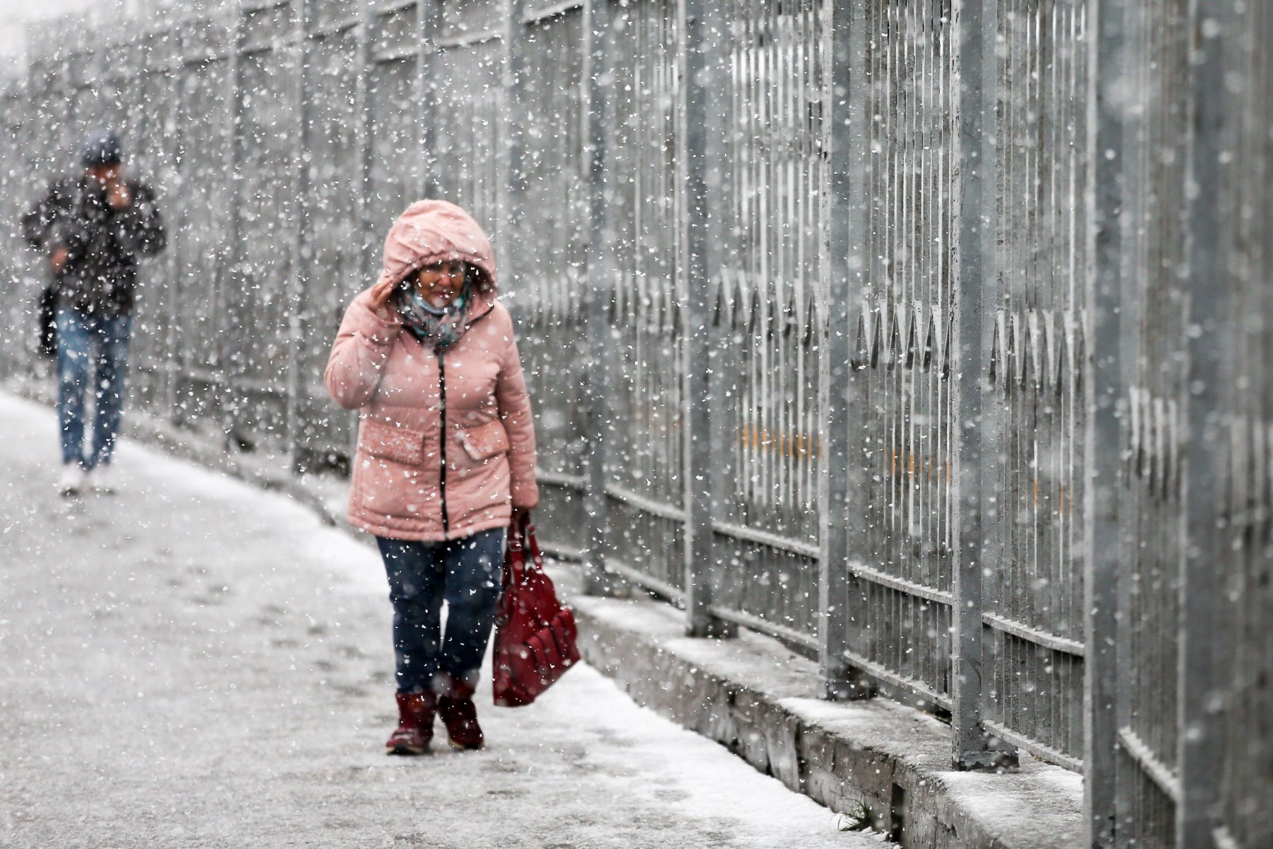 Москвичей ждут снегопады и «барическая пила»