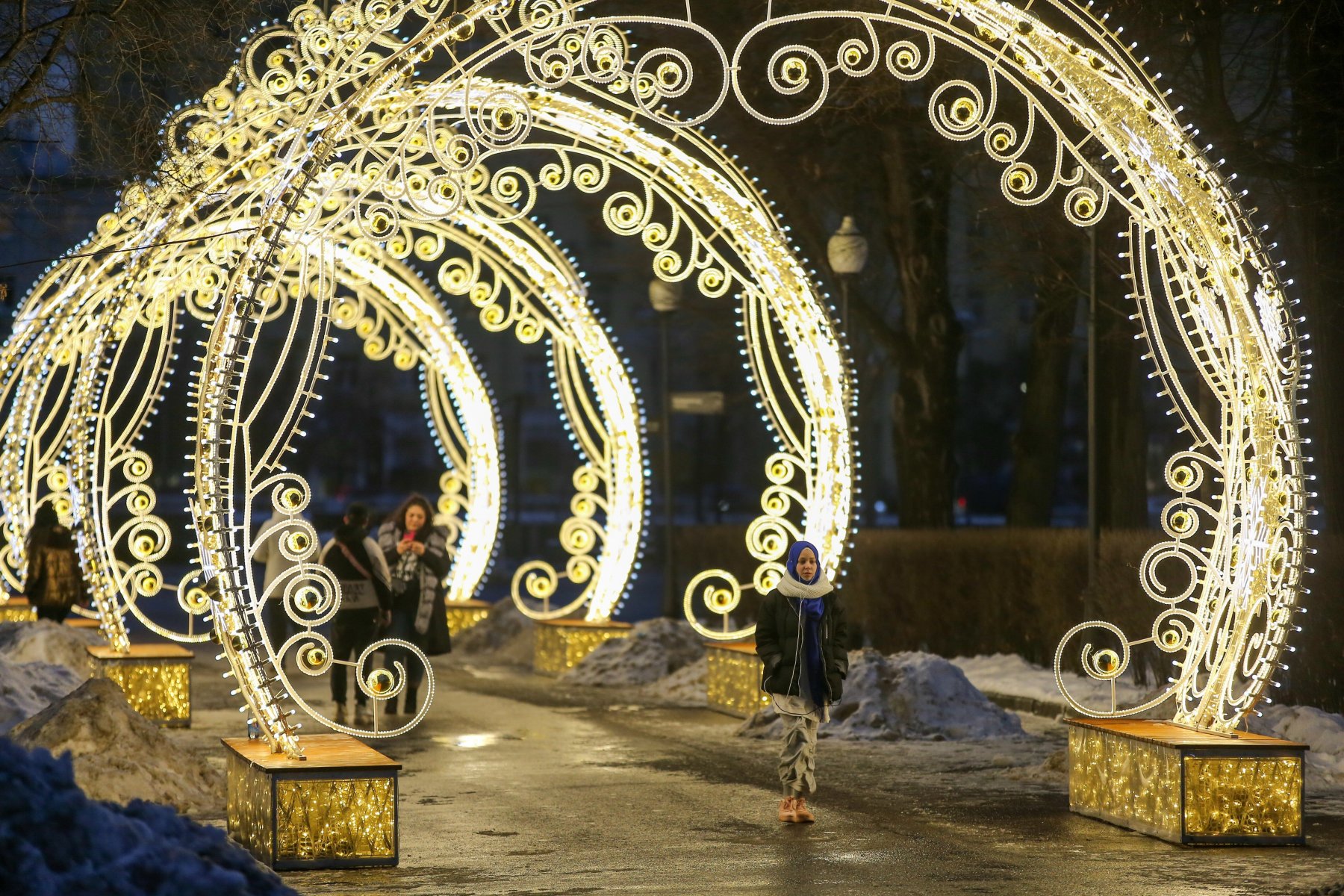 Москвичей ждет теплая новогодняя ночь