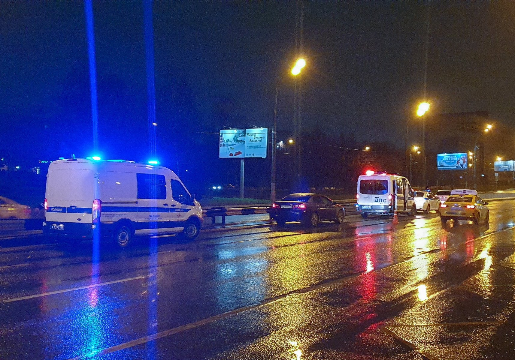 В Москве водитель сбил 11-летнюю девочку и ее маму