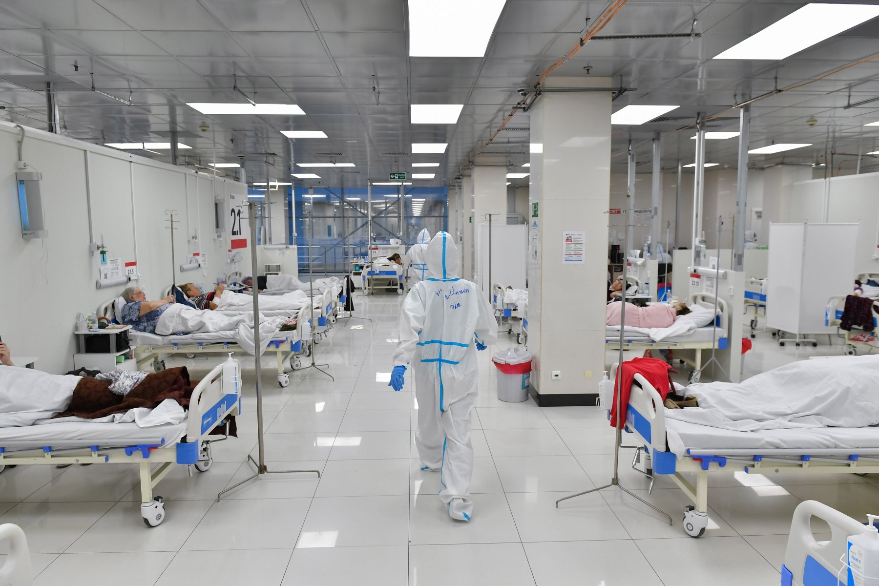 В Подмосковье госпитализированы 566 человек с COVID-19