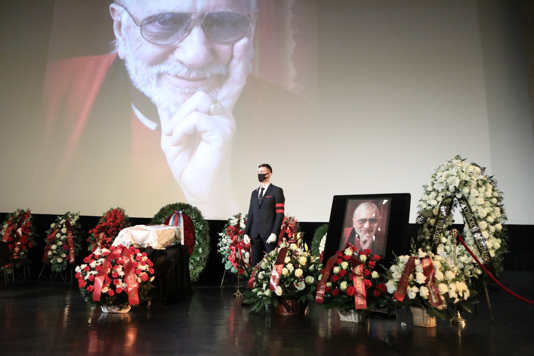 в москве простились с виктором мережко