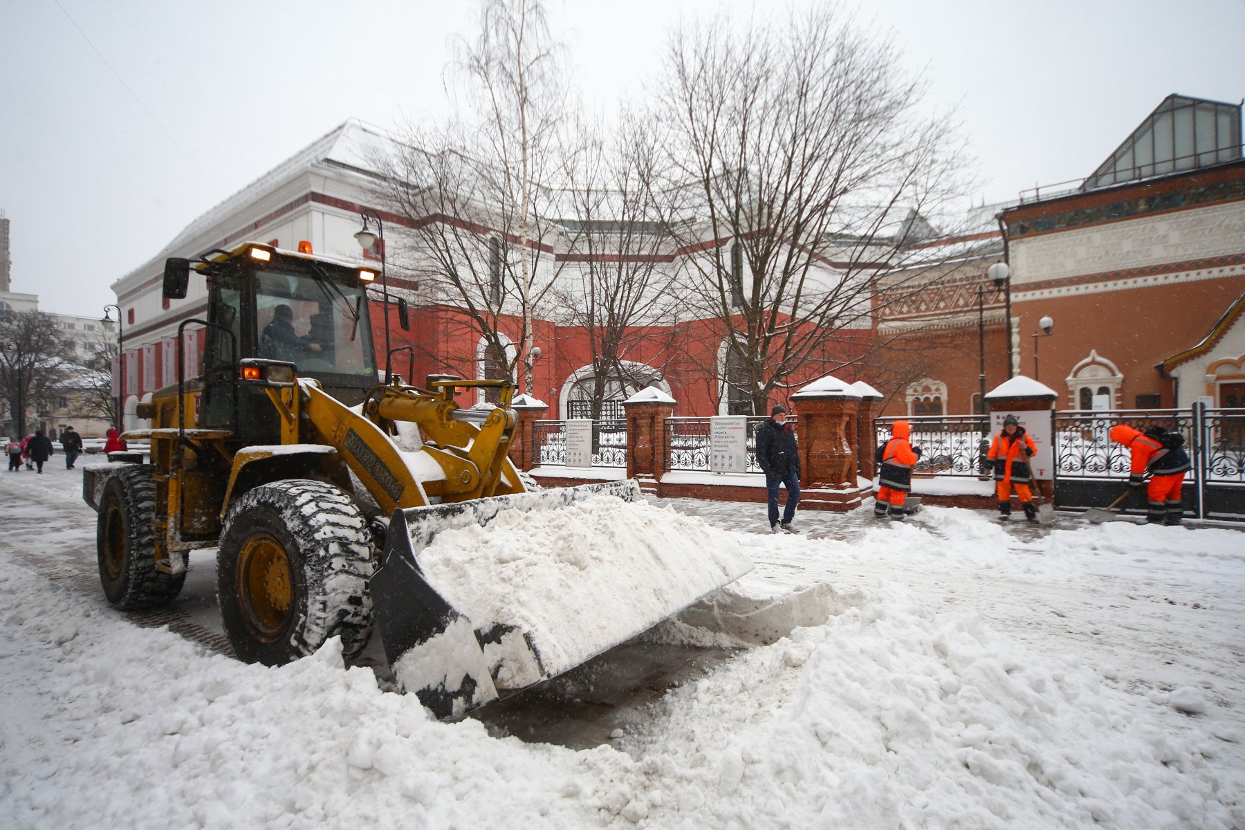 Петербургский «снежный картель» за первое полугодие уже поделил свыше 8 млрд рублей  