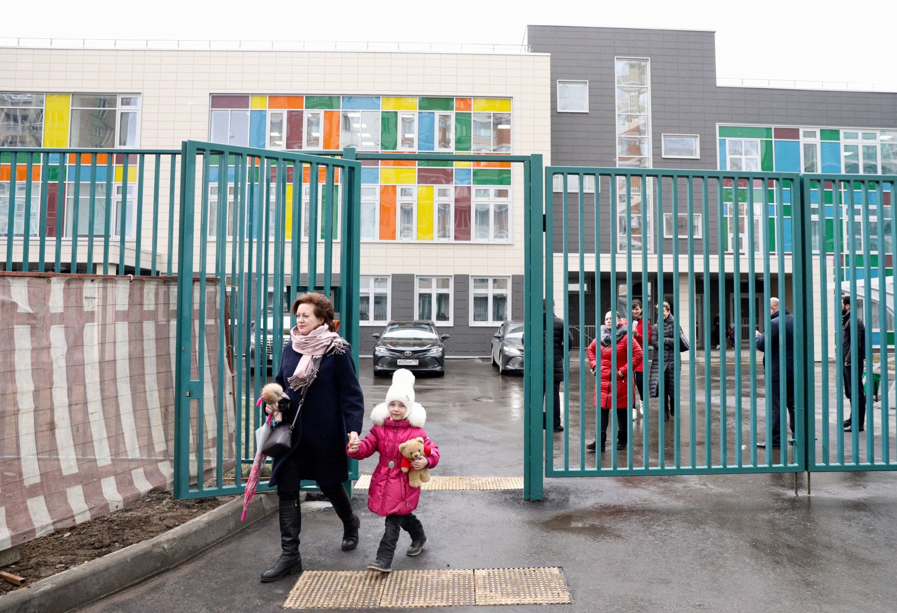 В школах и детсадах Москвы изменили правила ввода карантина по COVID-19