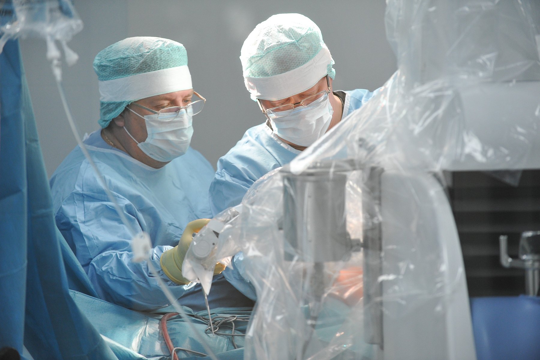 Подмосковные врачи успешно прооперировали пациентку с большой миомой