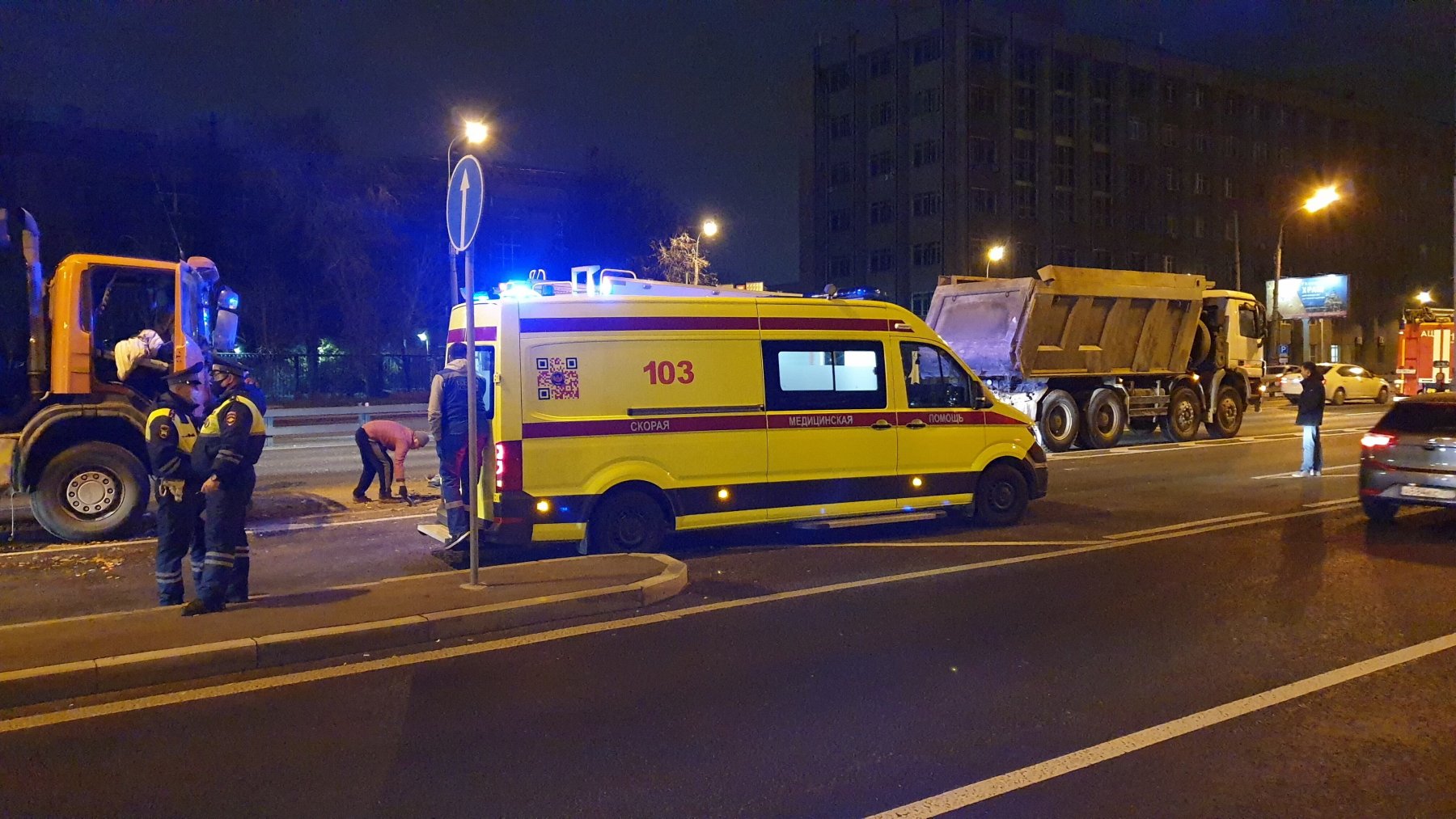 В Москве при столкновении трех автомобилей пострадали 7 человек