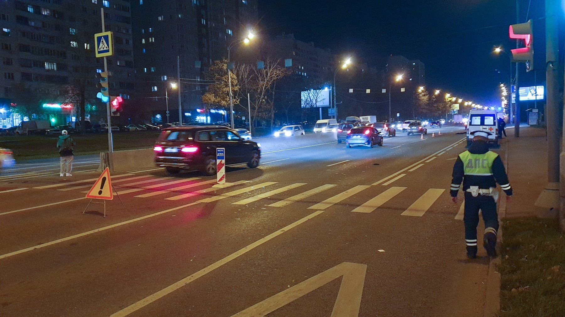 В Москве на МКАД столкнулись четыре автомобиля