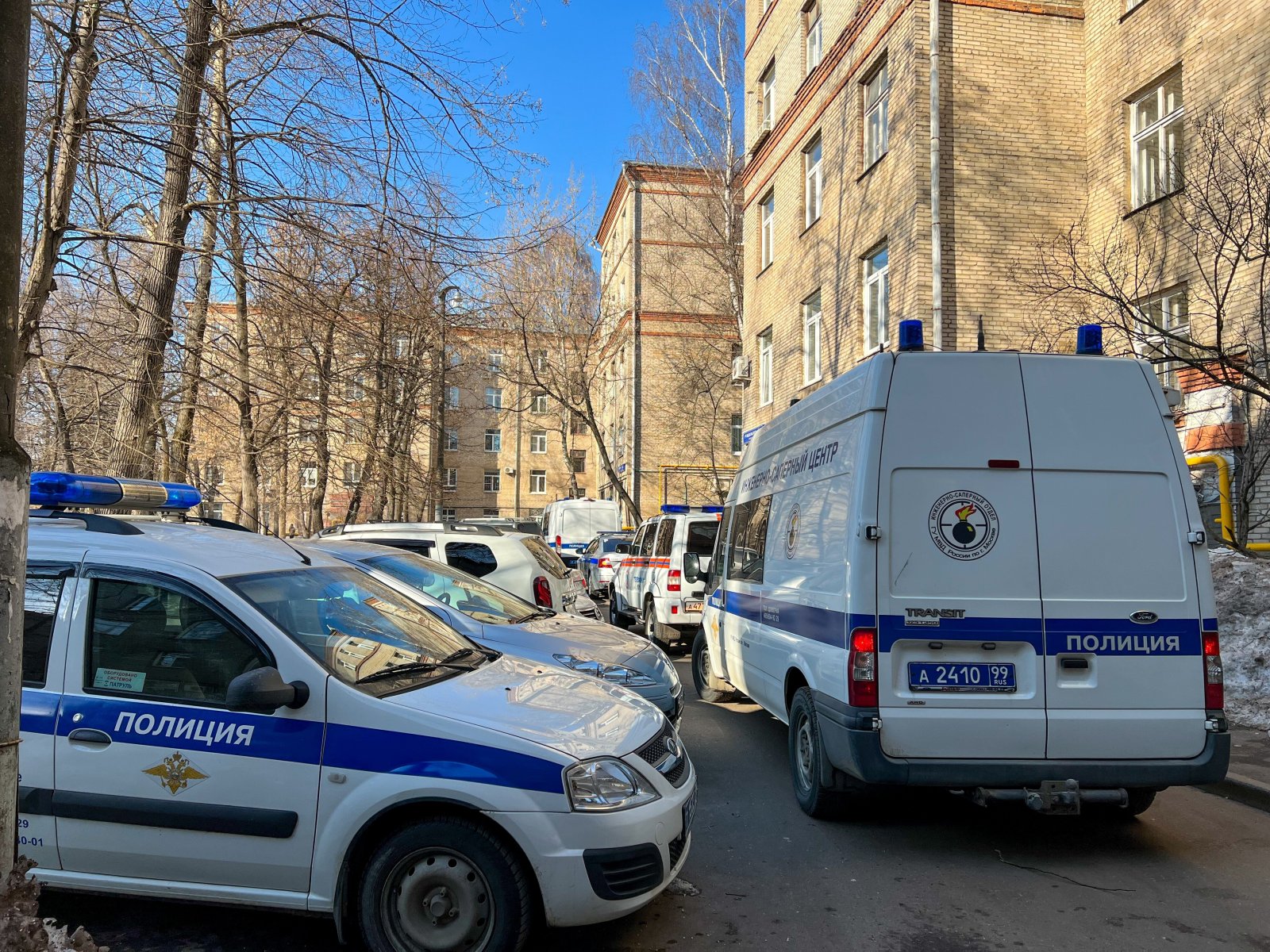 В Москве водитель насмерть сбил пенсионера, переходившего дорогу в неположенном месте