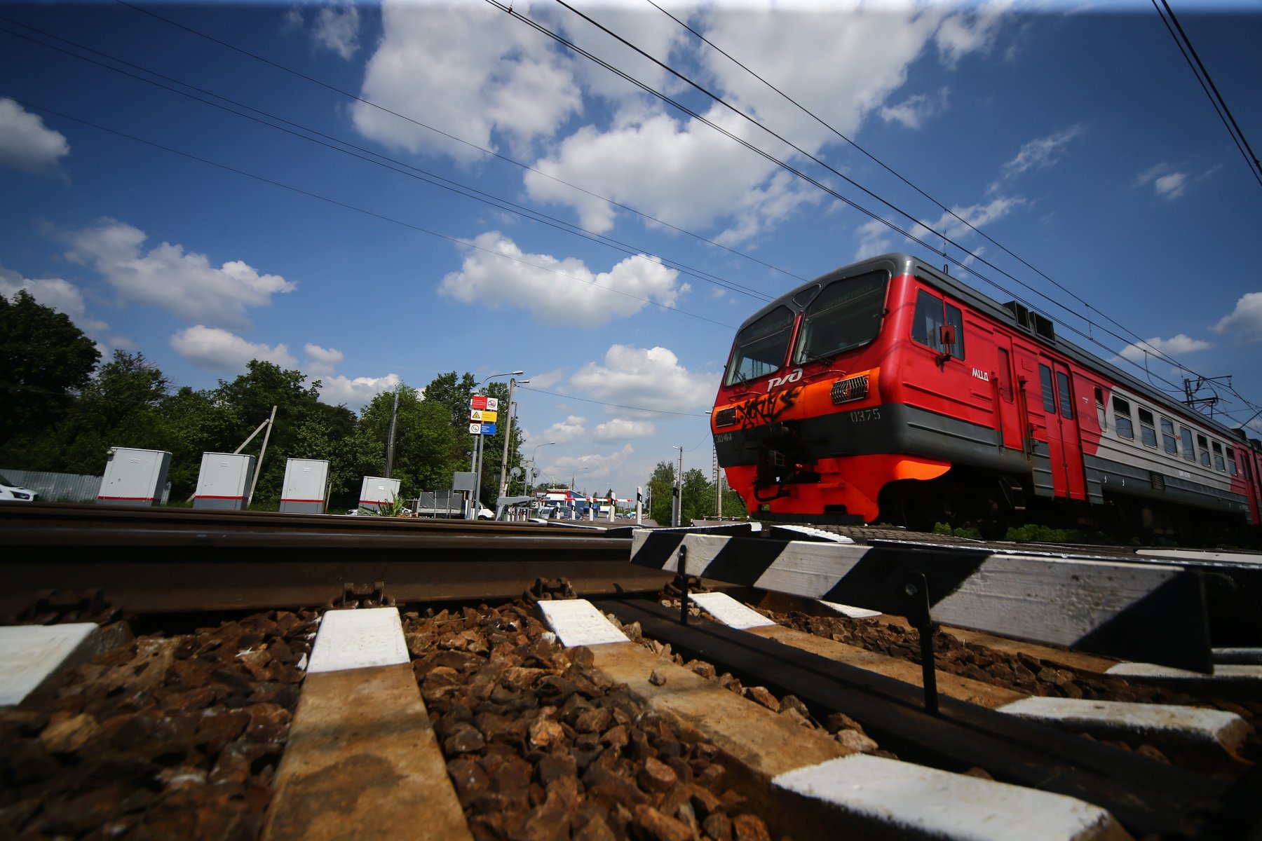В Подмосковье отремонтируют свыше 140 железнодорожных переездов 