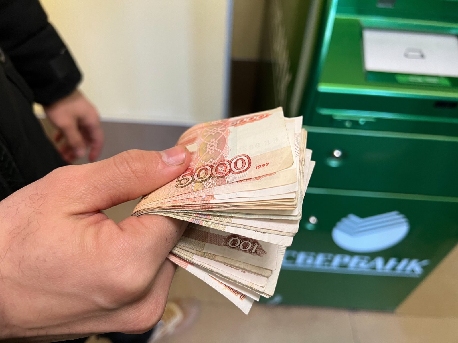 Мошенница похитила у столичной пенсионерки около 1,5 млн рублей 