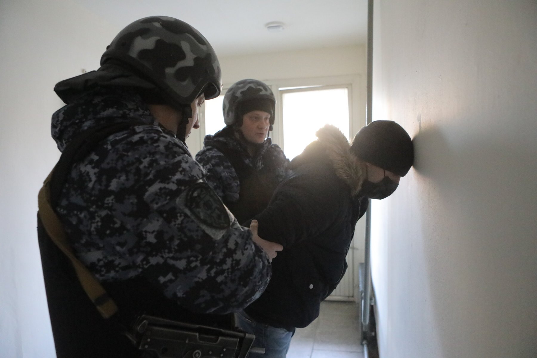 В Санкт-Петербурге задержан мошенник, обманувший сотрудника Эрмитажа на 500 тысяч рублей
