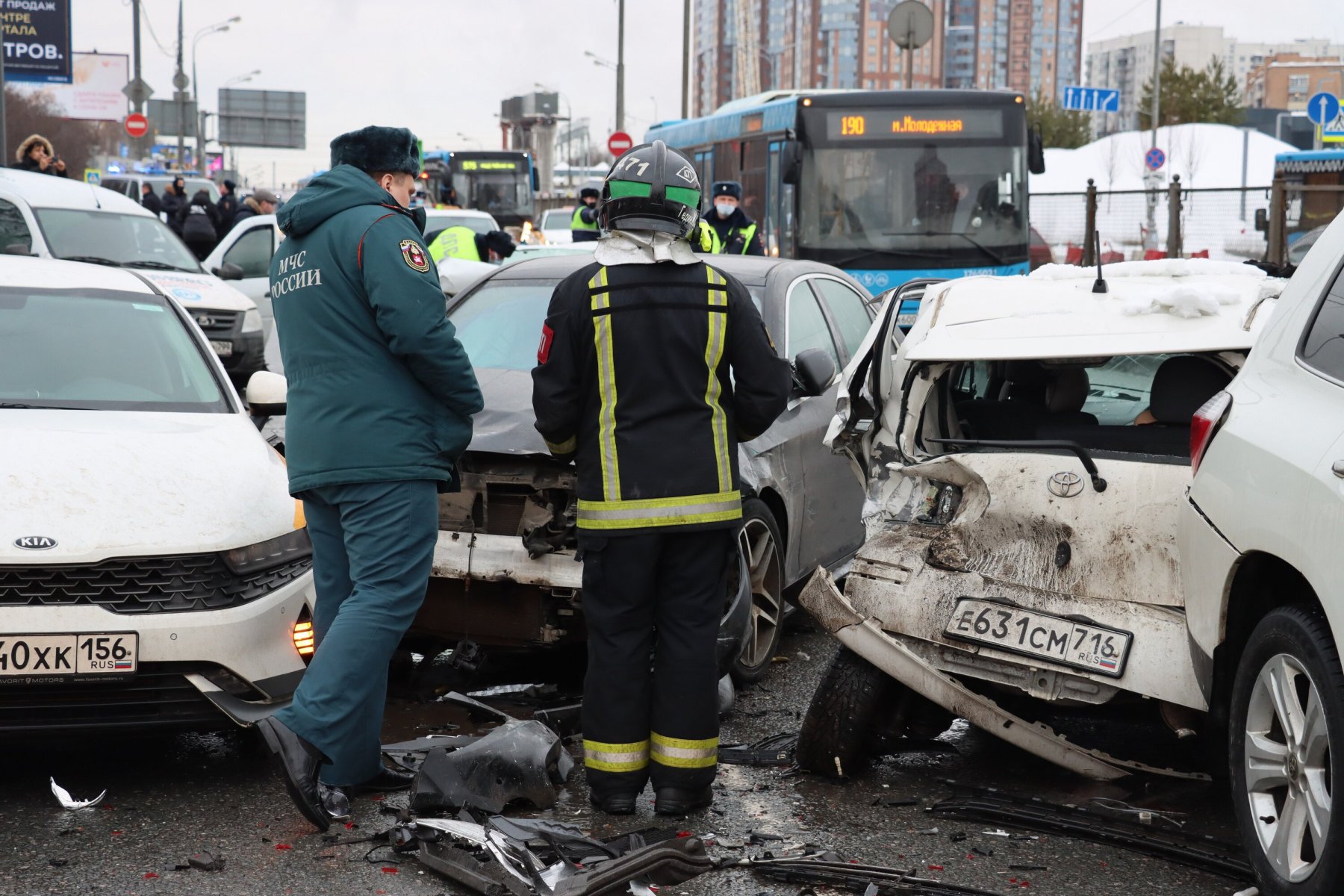 Стали известны подробности аварии с 19 машинами на Киевском шоссе