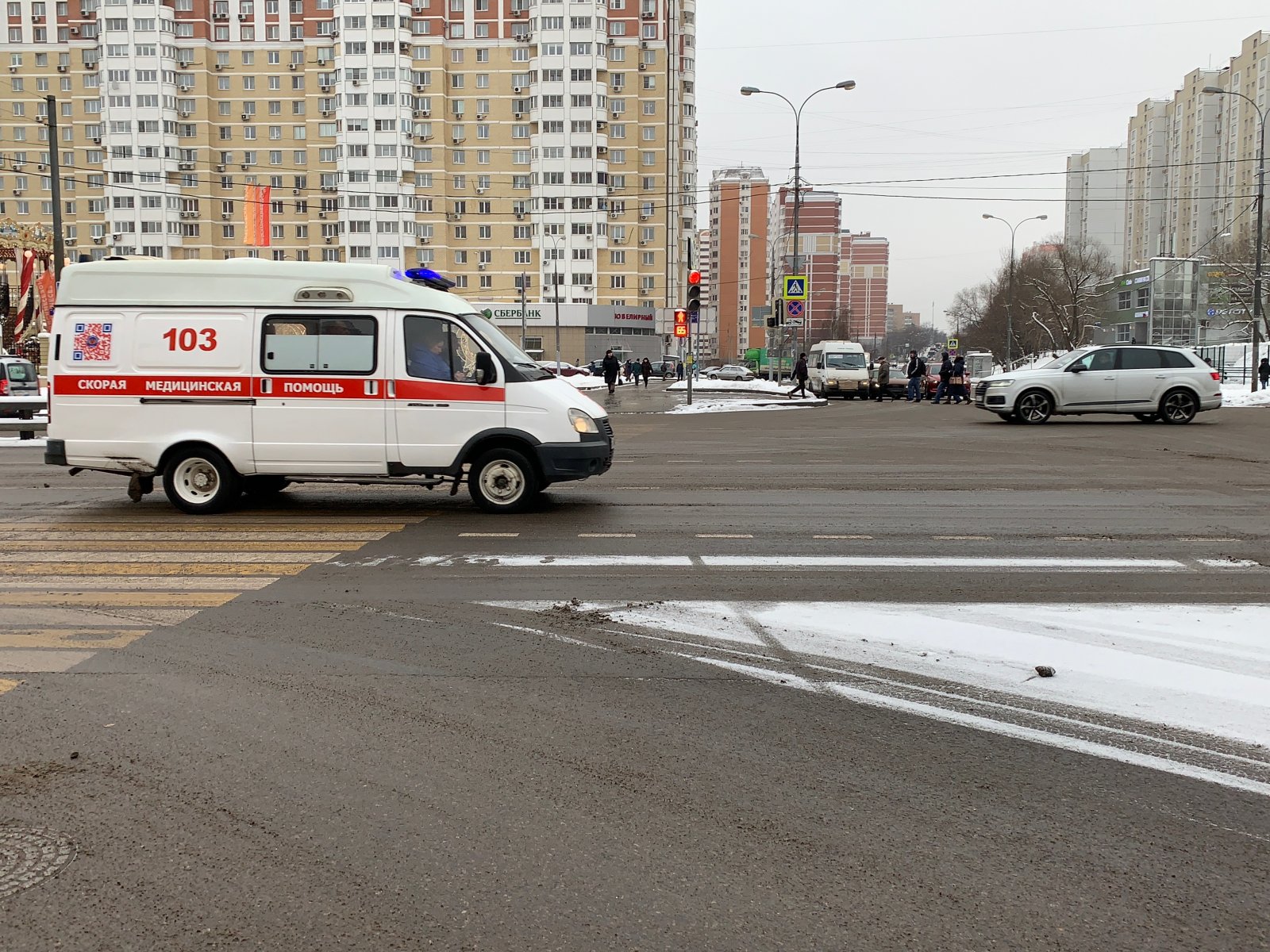 В Подмосковье погиб человек при аварии с маршруткой
