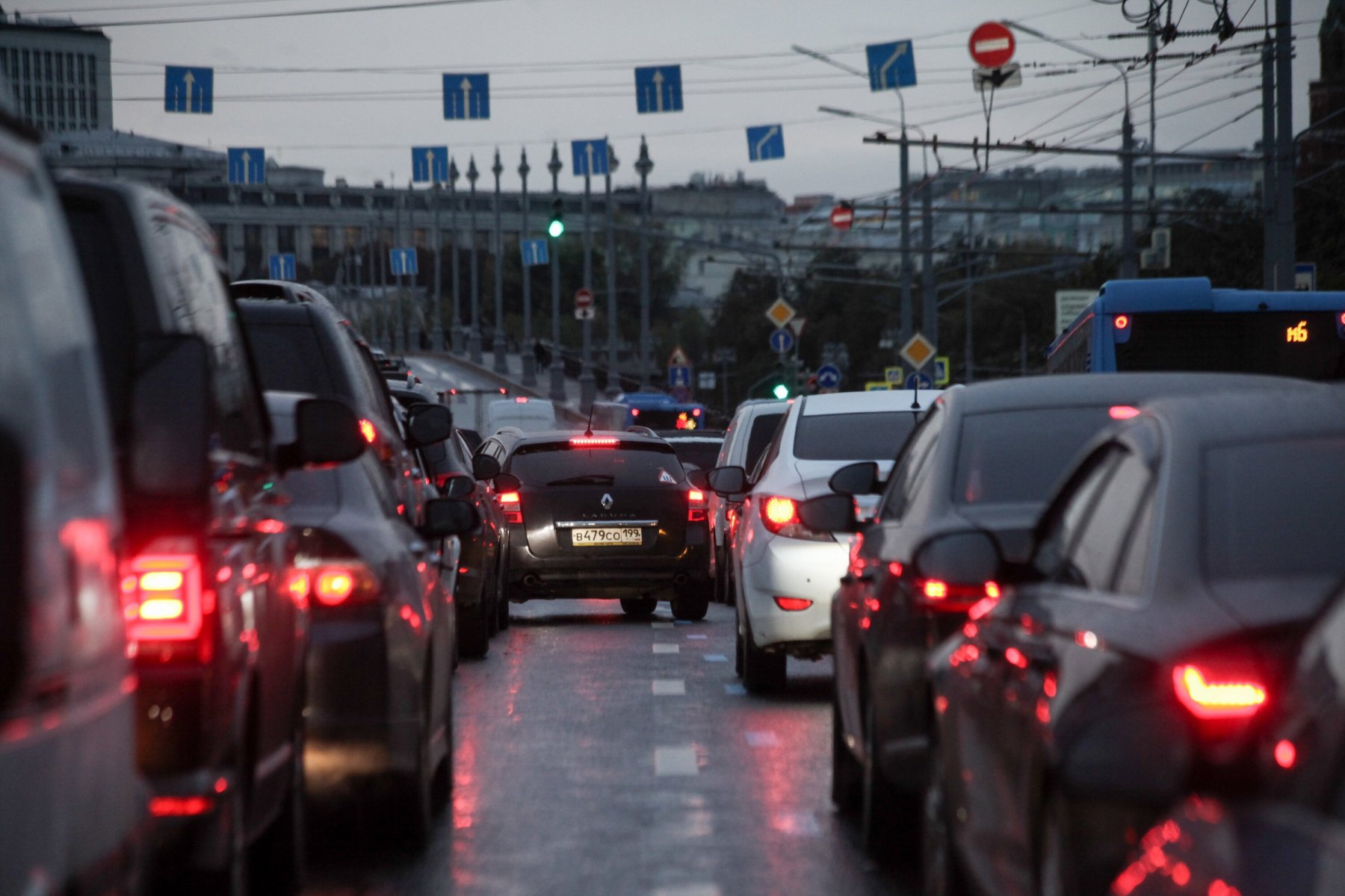 Автомобилистов Москвы предупредили о вечерних пробках во вторник