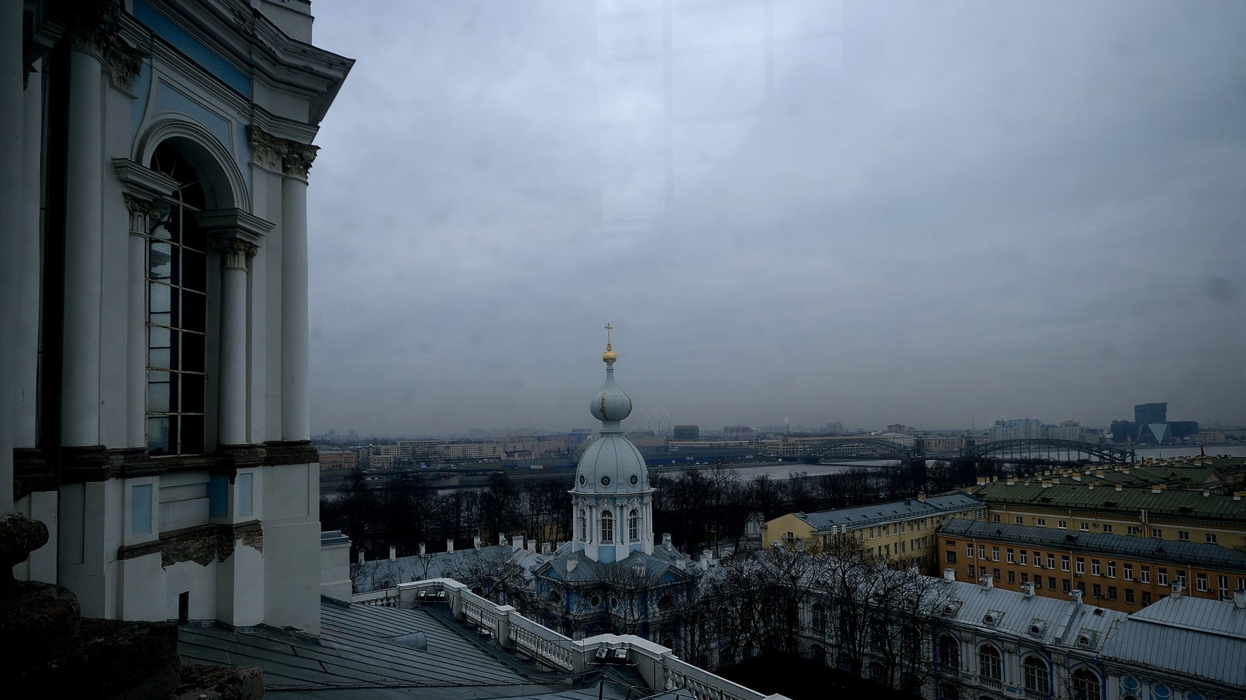 Туристы заполонили отели Петербурга на майские праздники