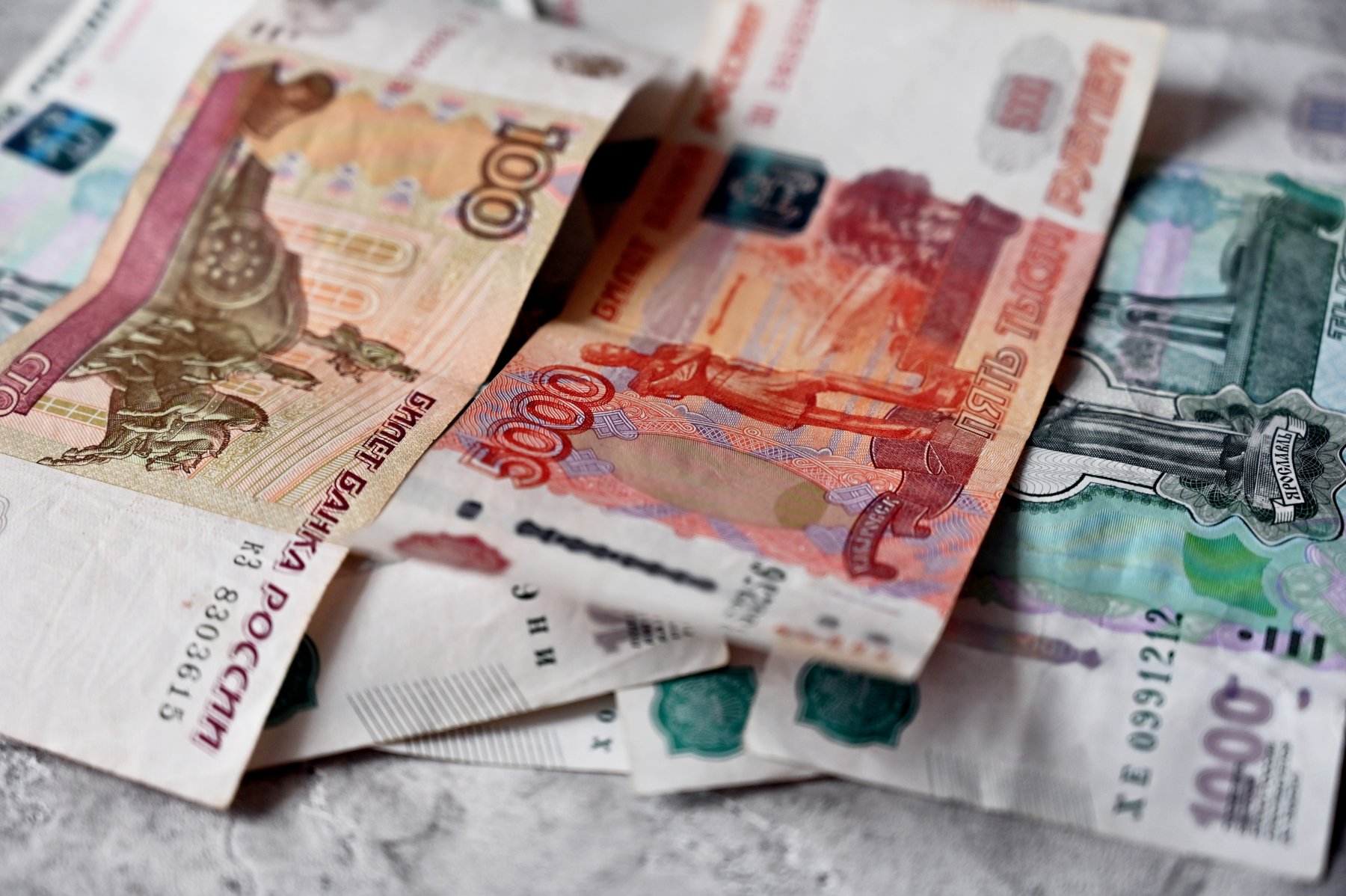 Экономист оценил идею увеличить страховую сумму по вкладам в рублях