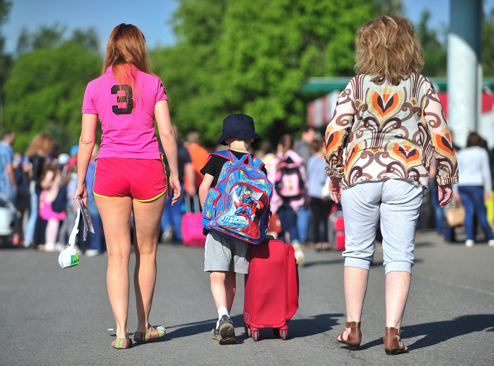 Куда россияне поедут с детьми на летних каникулах?