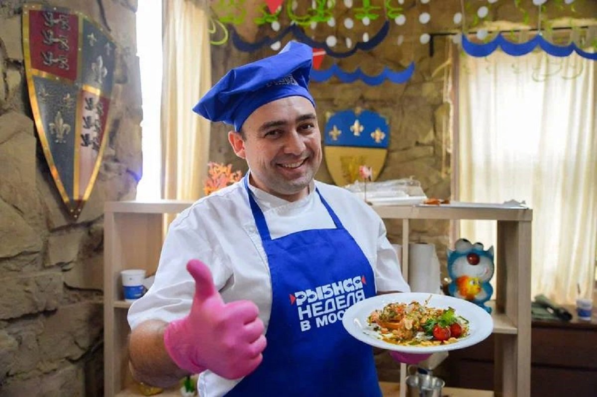 В воскресенье на площадке фестиваля «Рыбная неделя в Москве» пройдет настоящая «Битва поваров»