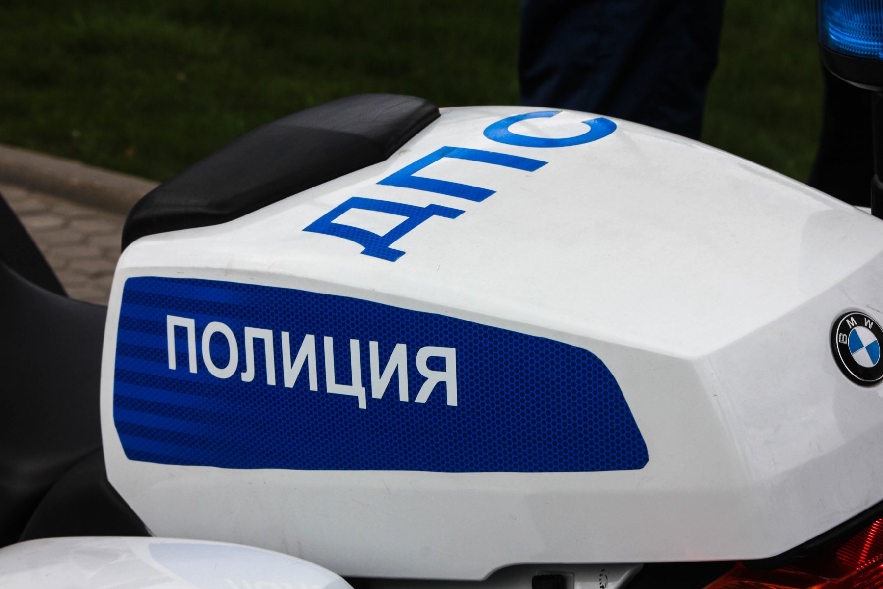 Нетрезвый сотрудник ДПС врезался в два автомобиля в Подмосковье