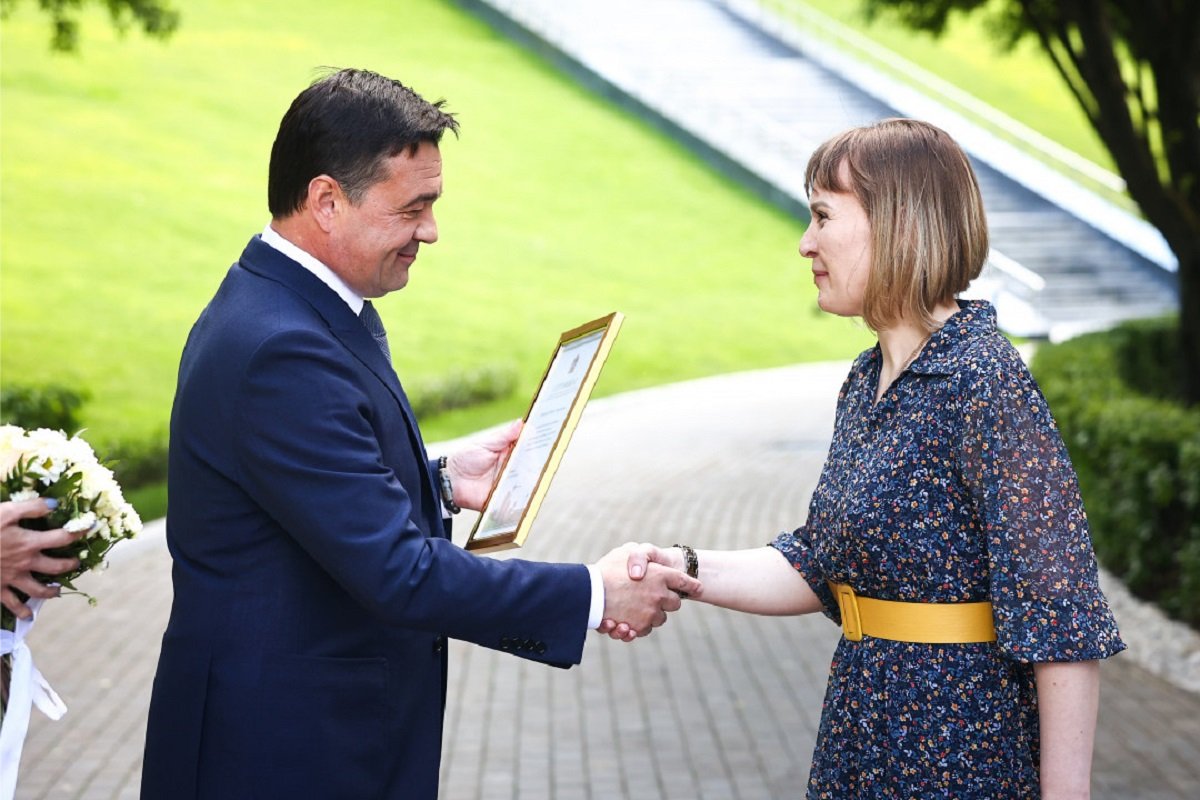 Еще 12 медиков из Подмосковья получили сертификаты по программе «Социальная ипотека»