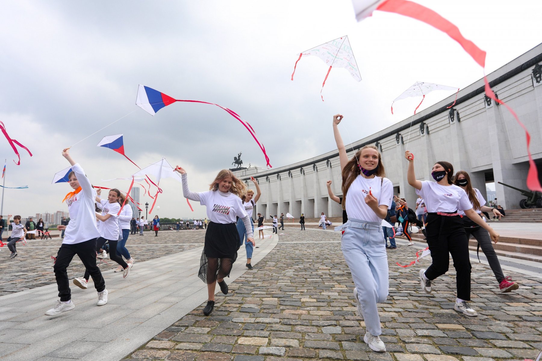 Более сотни мероприятий в честь Дня России подготовлено в Москве