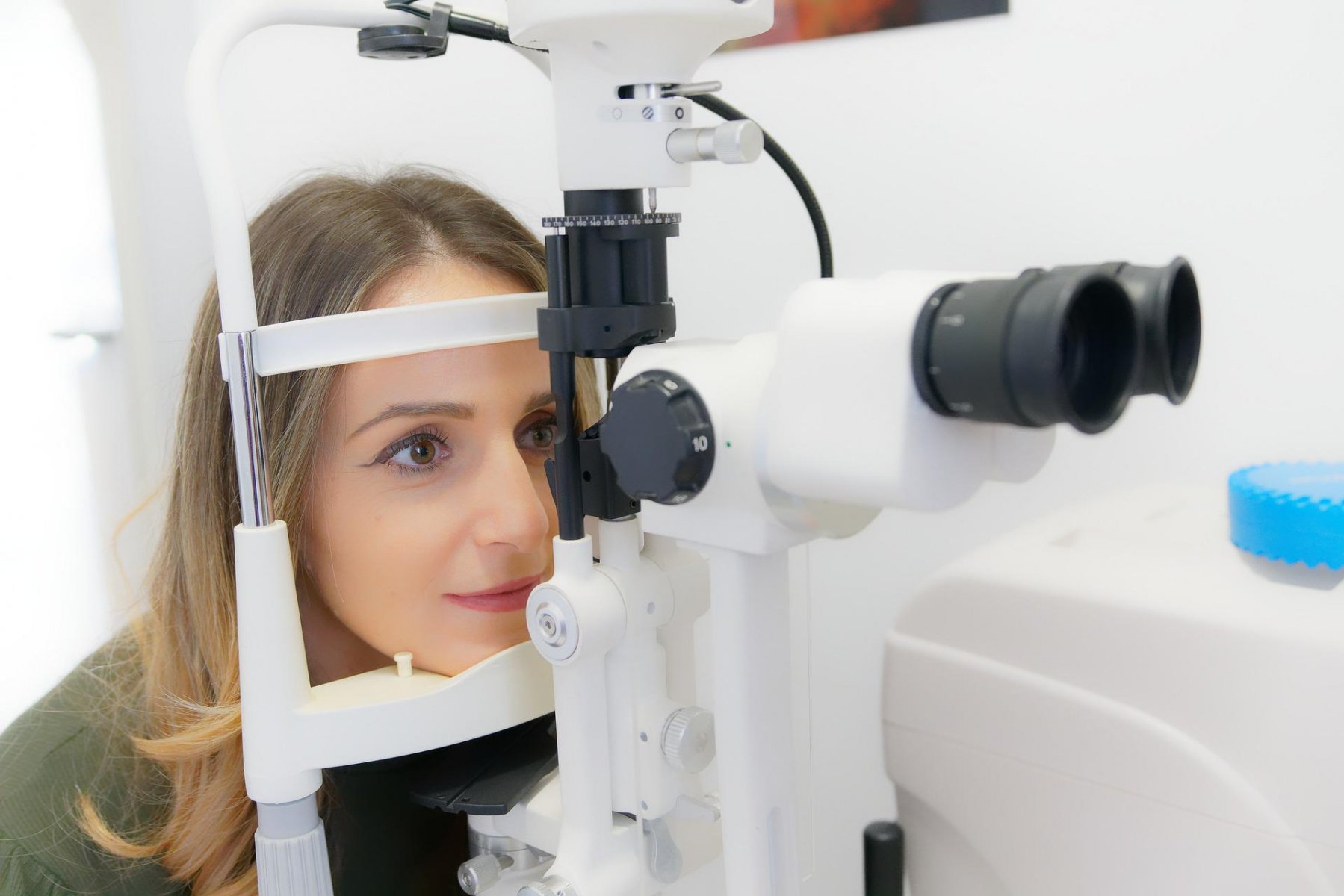 Невролог назвал ухудшение зрения признаком опасной болезни