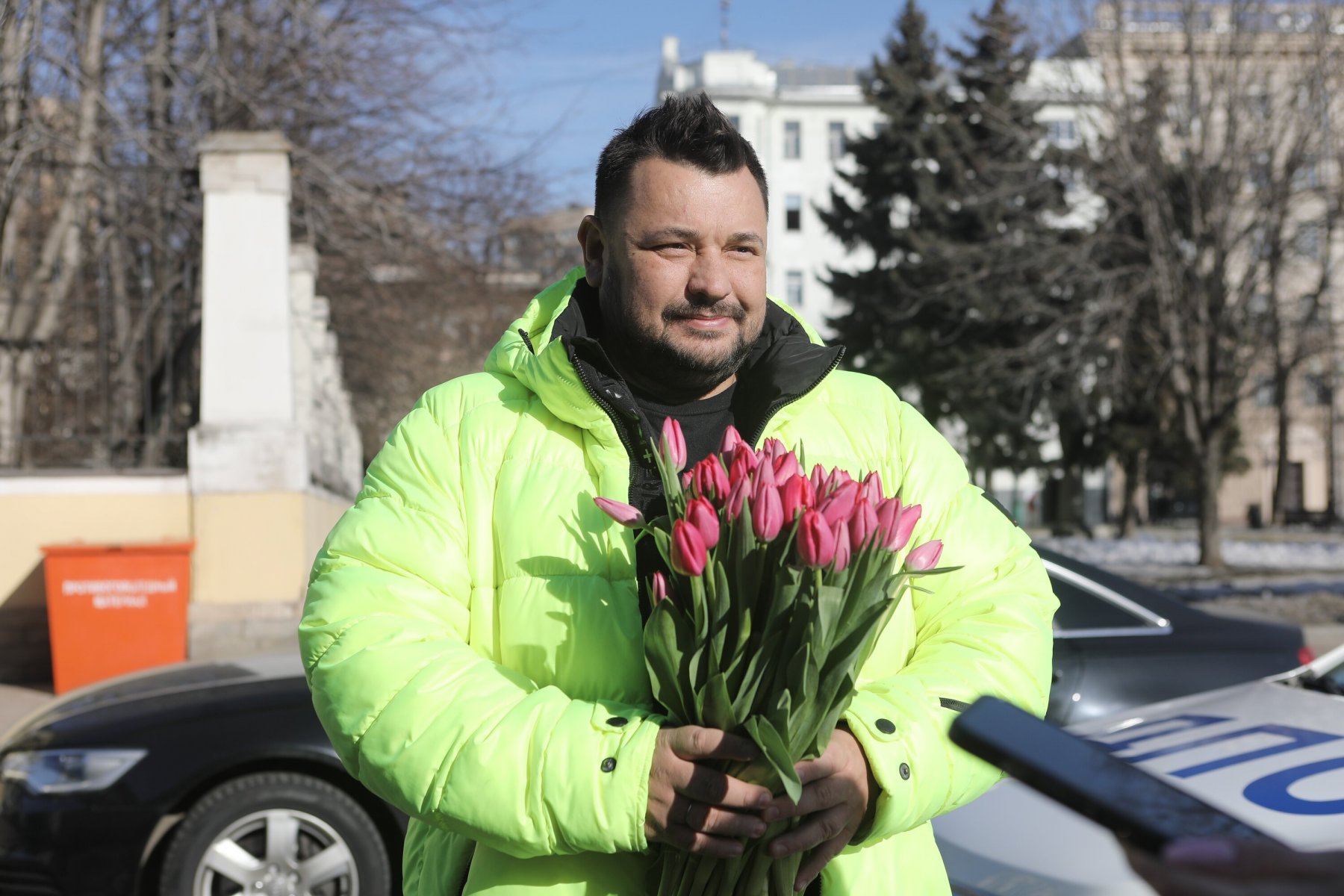 Россияне переживают за Сергея Жукова