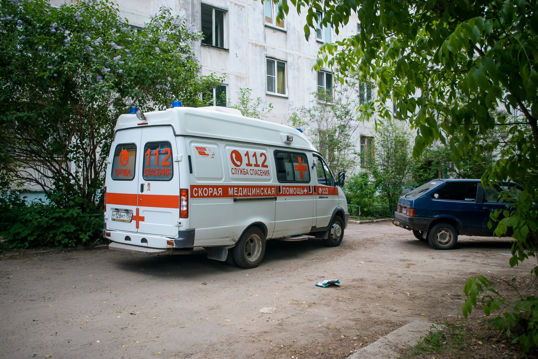 В Москве двое рабочих упали на стройке с 14 этажа