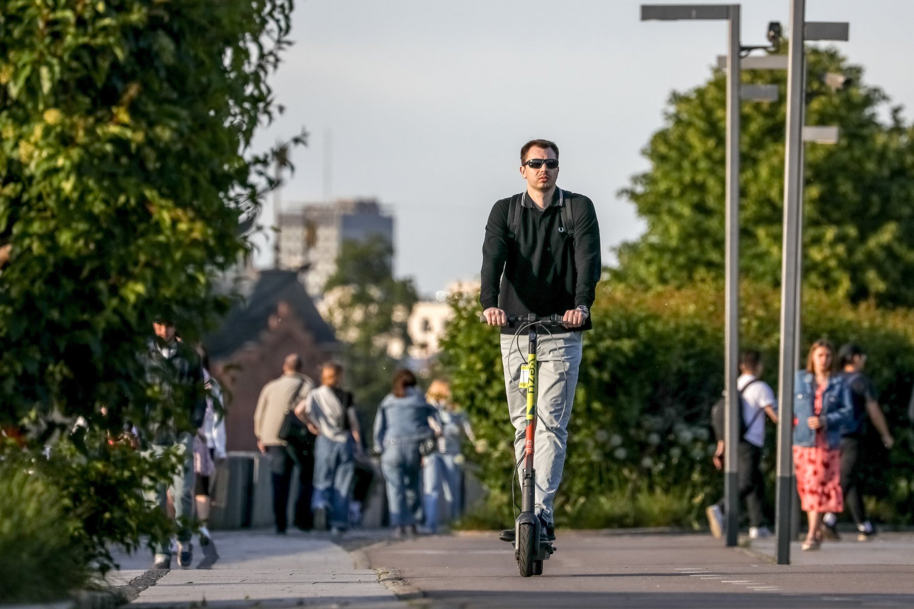 Электросамокат, велосипед или ролики: что выбрать для активного отдыха в парках Подмосковья?