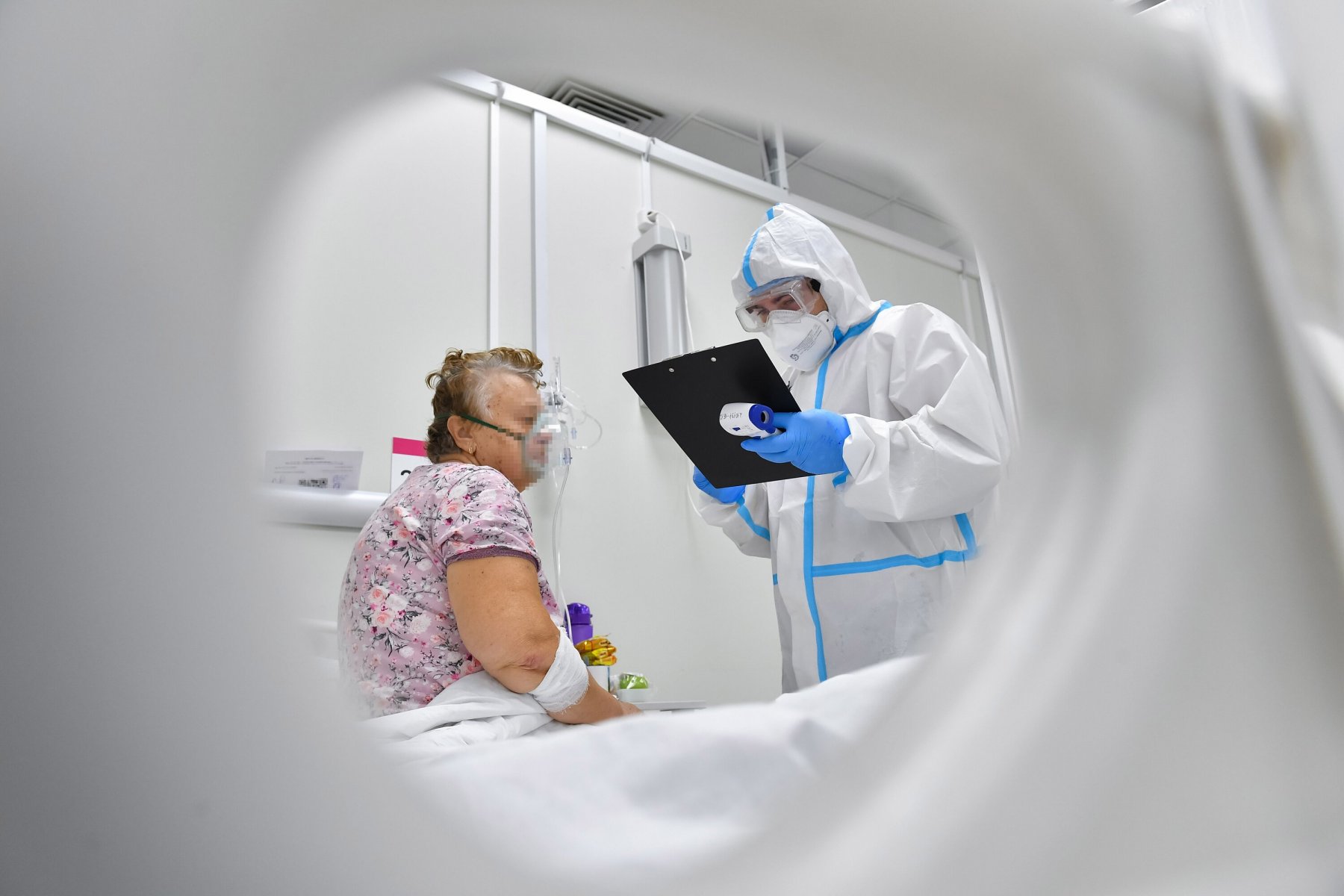 «Осторожно, посткоронавирус!»: врач подмосковной больницы рассказала, чем болеют в России после вспышки COVID-19