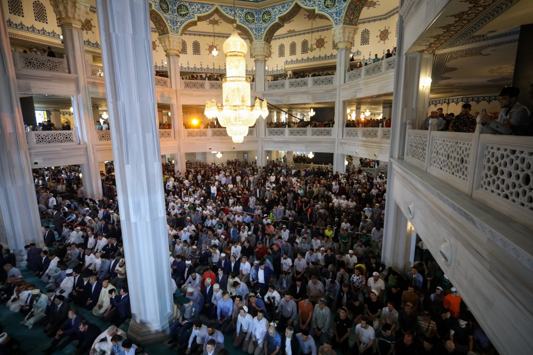 В Московской соборной мечети начали праздновать Курбан-Байрам