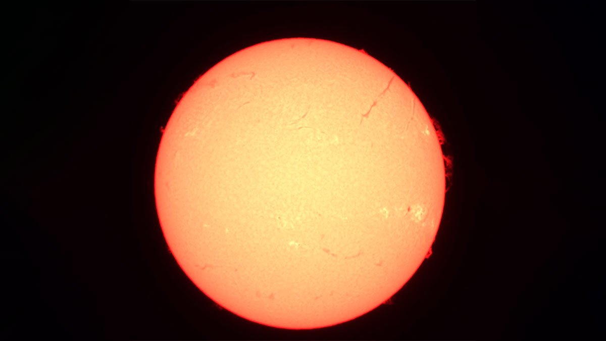 Роскосмос показал необычные кадры солнца