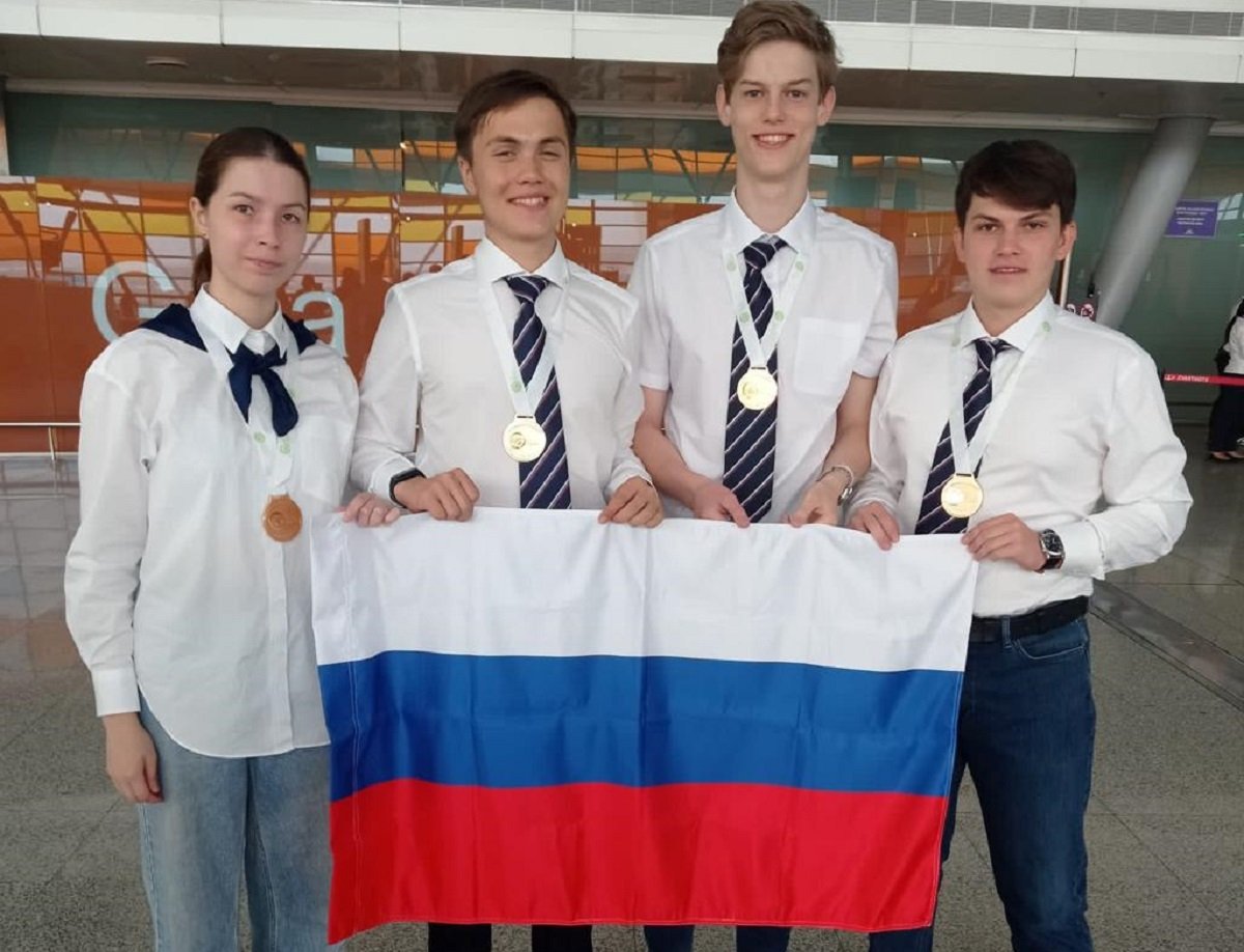 Сборная России стала лучшей на Международной биологической олимпиаде среди школьников