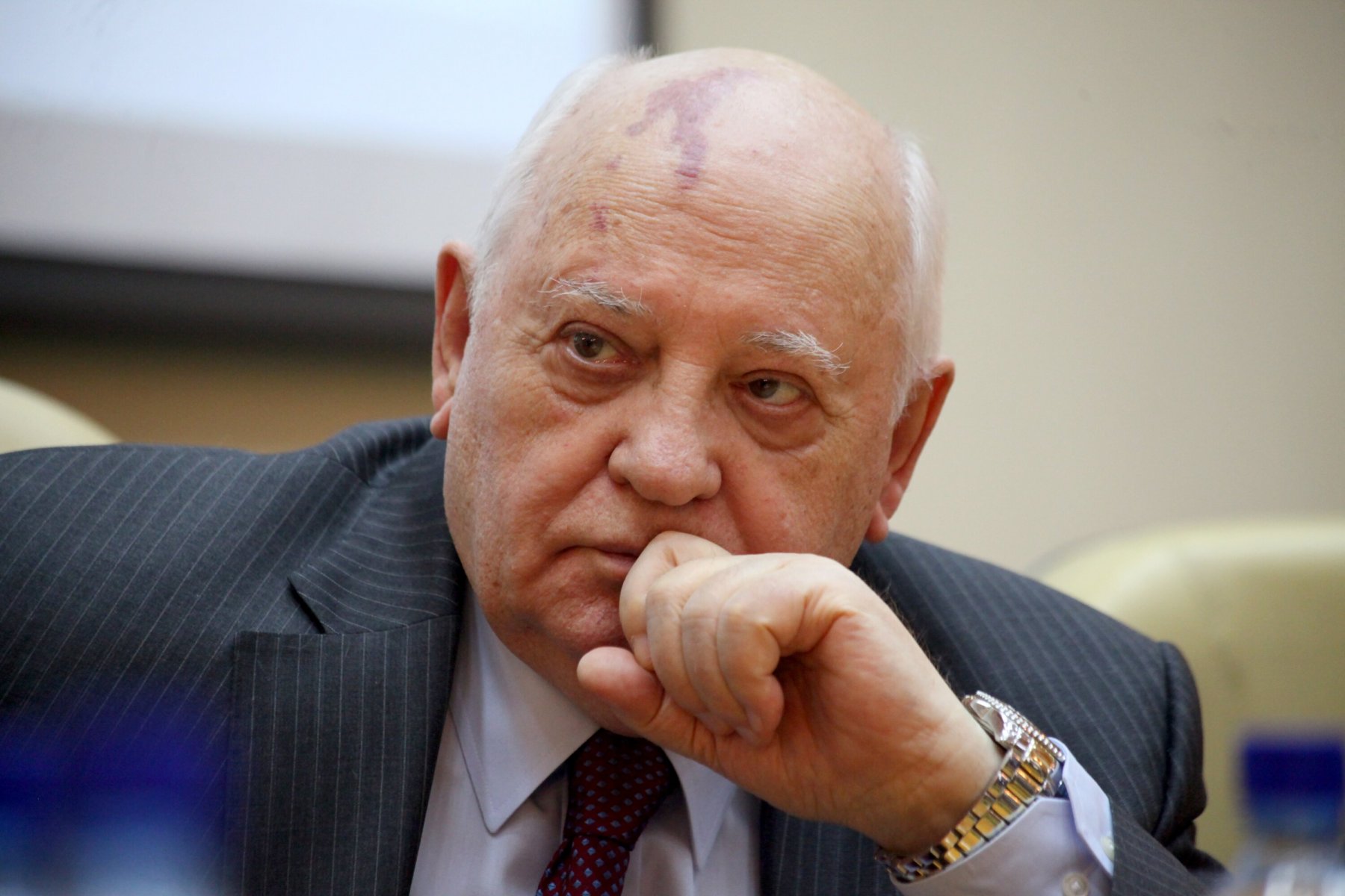 Военный историк Кнутов считает Горбачева противоречивой личностью