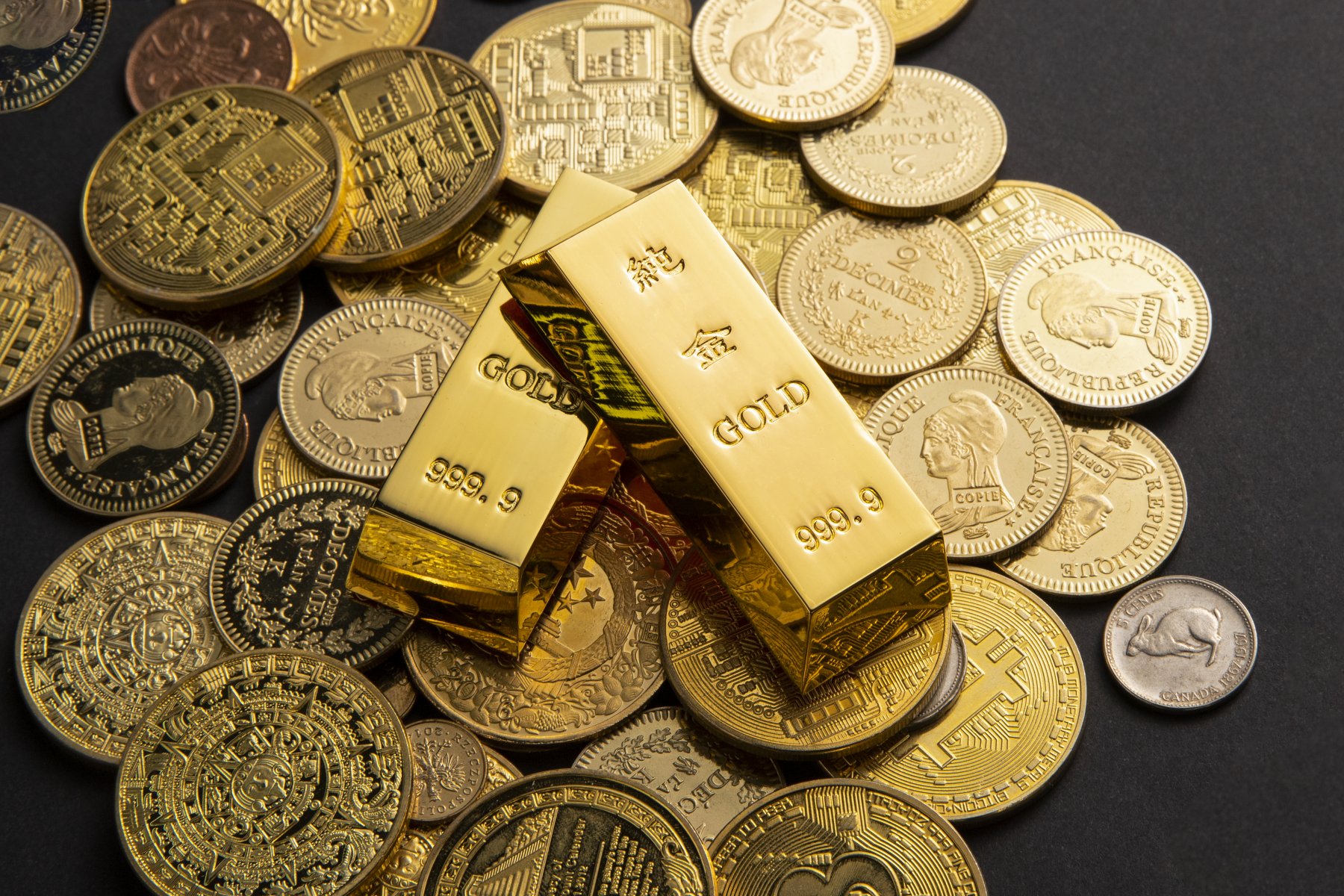 В Москве будут судить преступную группировку за хищение золота и серебра почти на 1 млрд рублей
