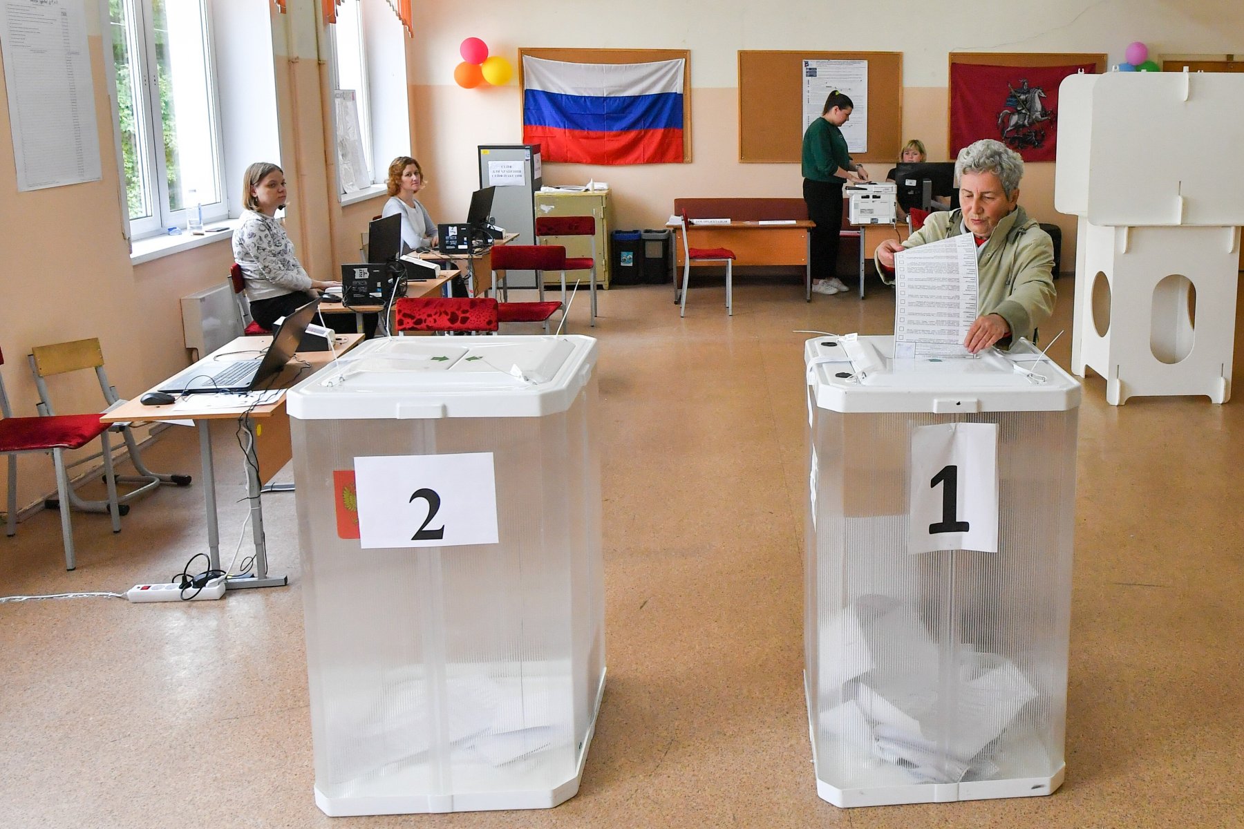 Около 300 тысяч избирателей проголосовали на выборах муниципальных депутатов в Подмосковье
