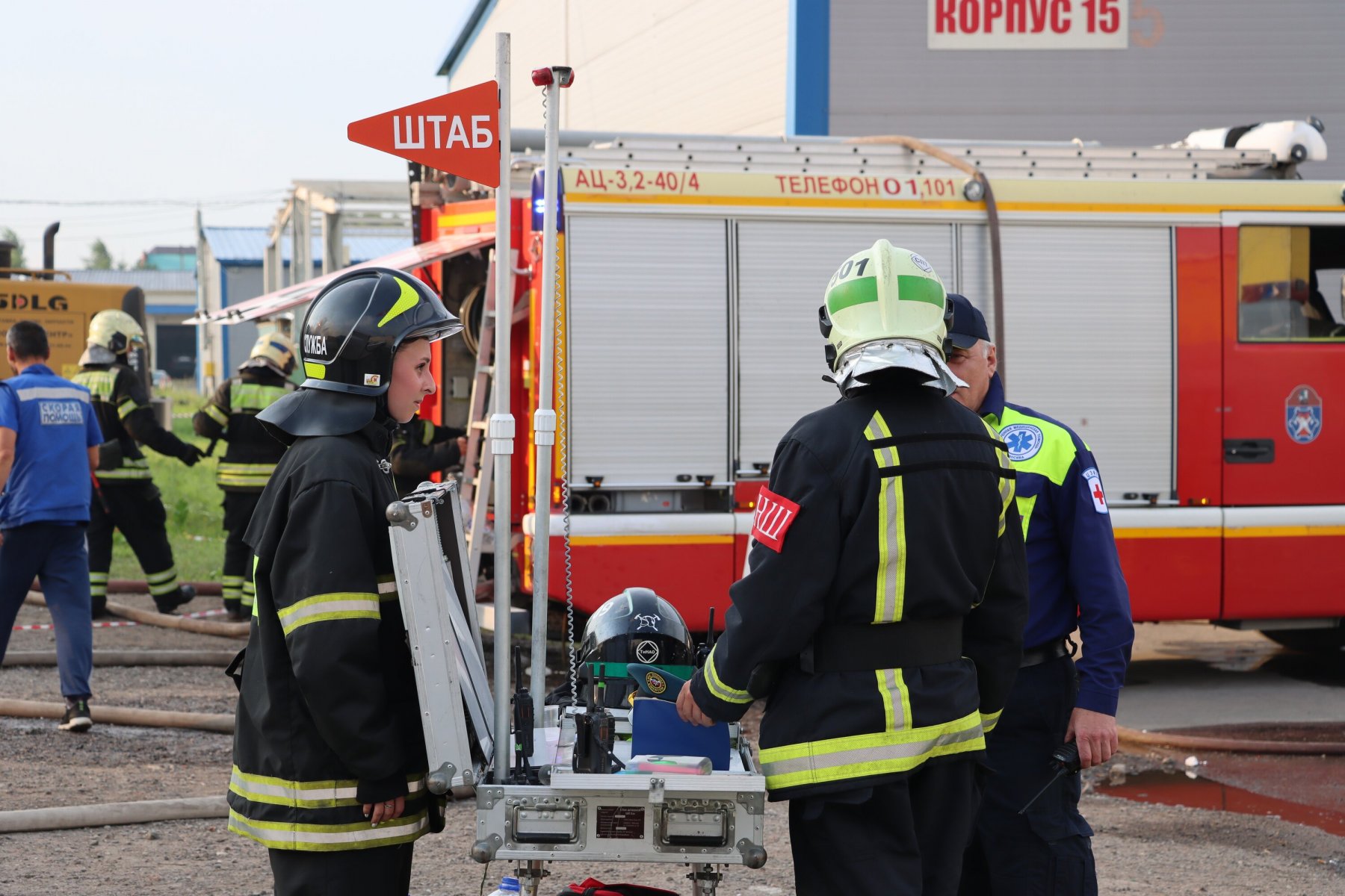 В Подольске пожарные локализовали возгорание на складе со спортинвентарем