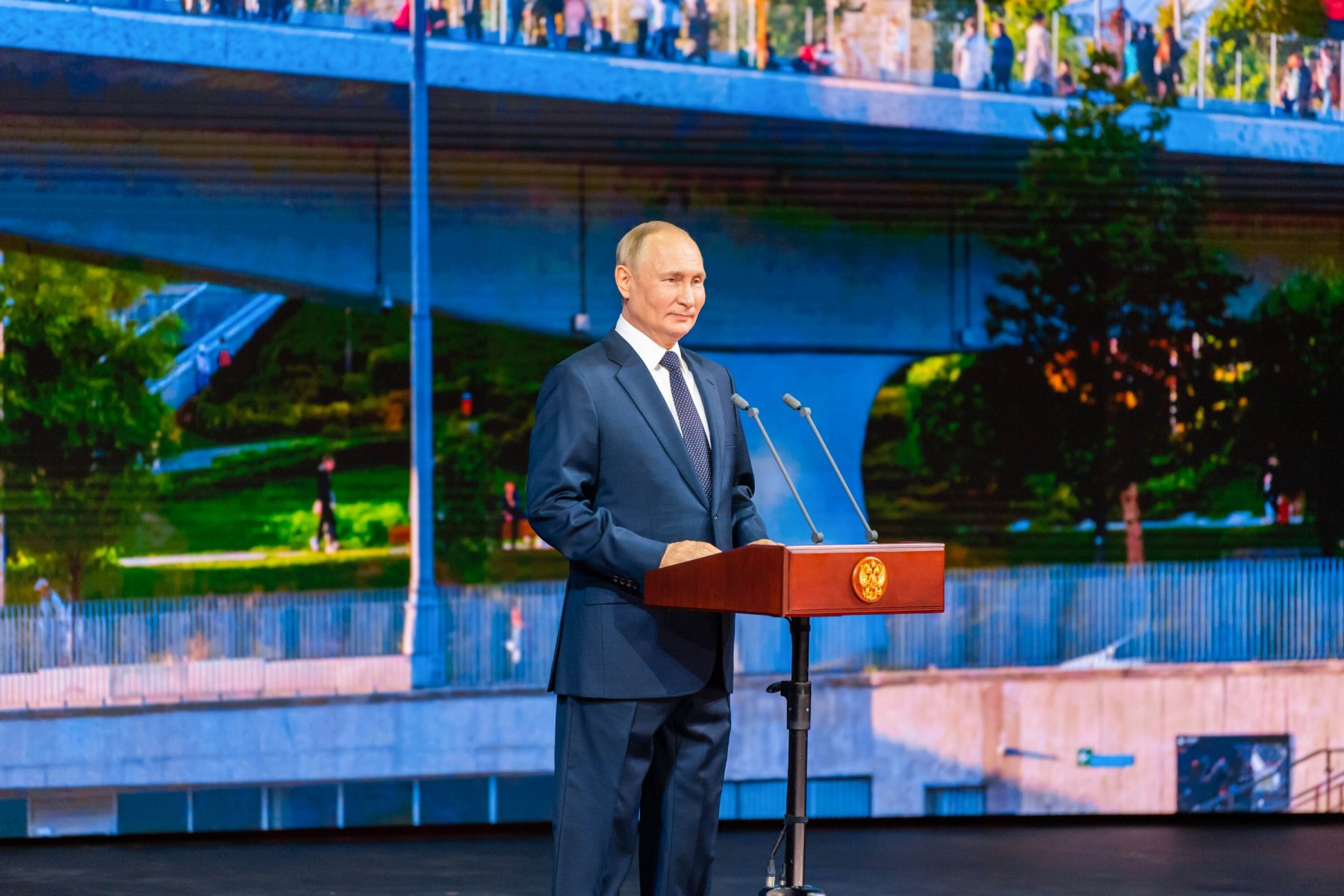 Президент России выразил соболезнования родным актера Пускепалиса