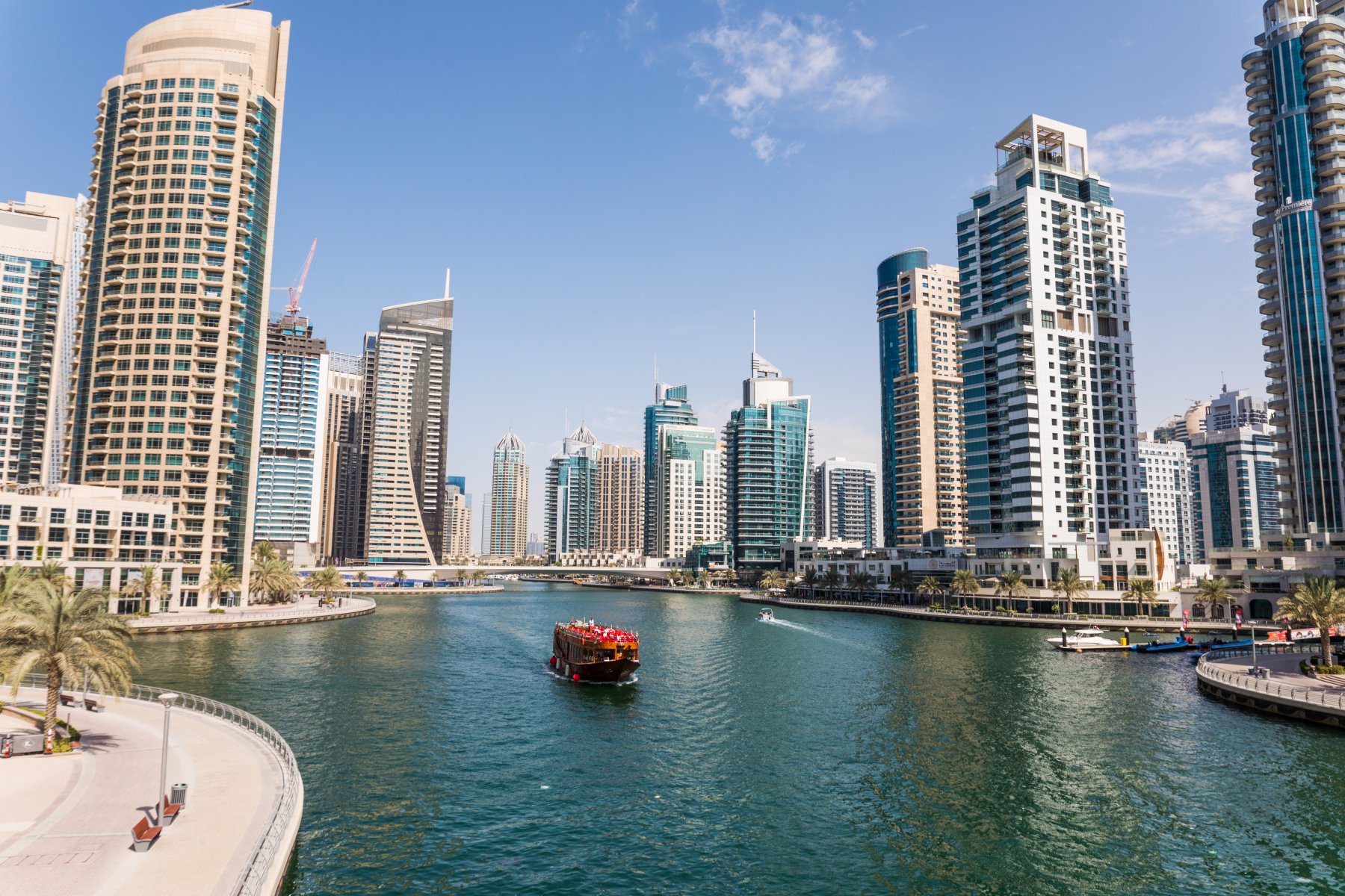 Жители Москвы и Подмосковья почти в три раза чаще стали интересоваться недвижимостью в Дубае