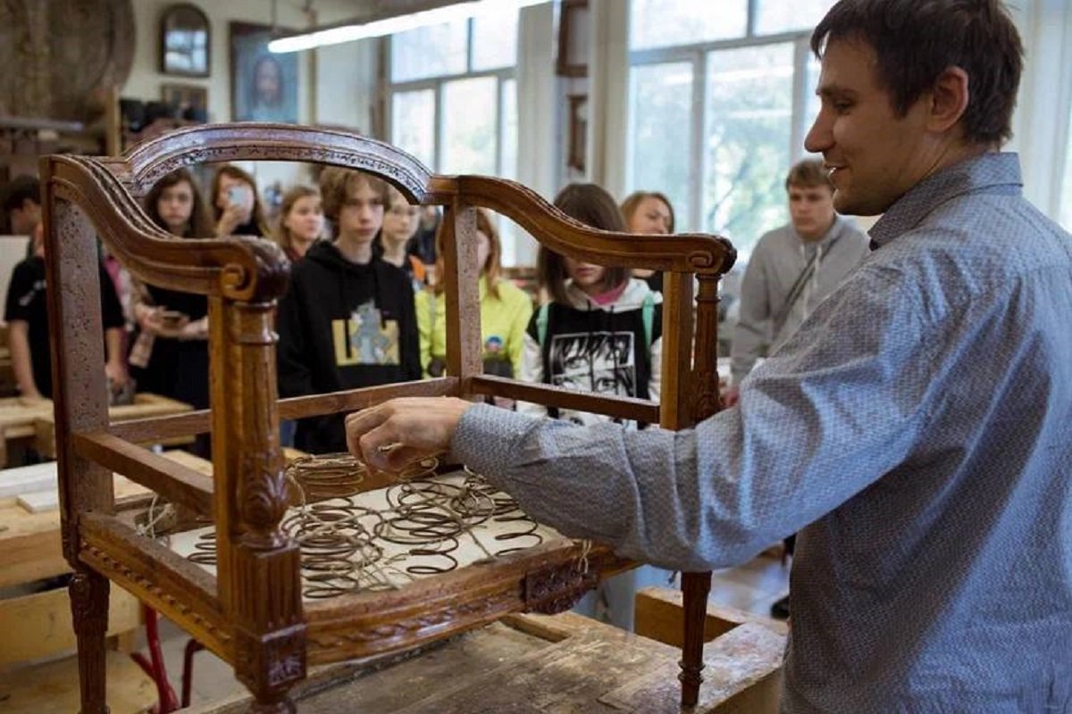 «Школа реставратора»: чем интересен городской проект для юных москвичей