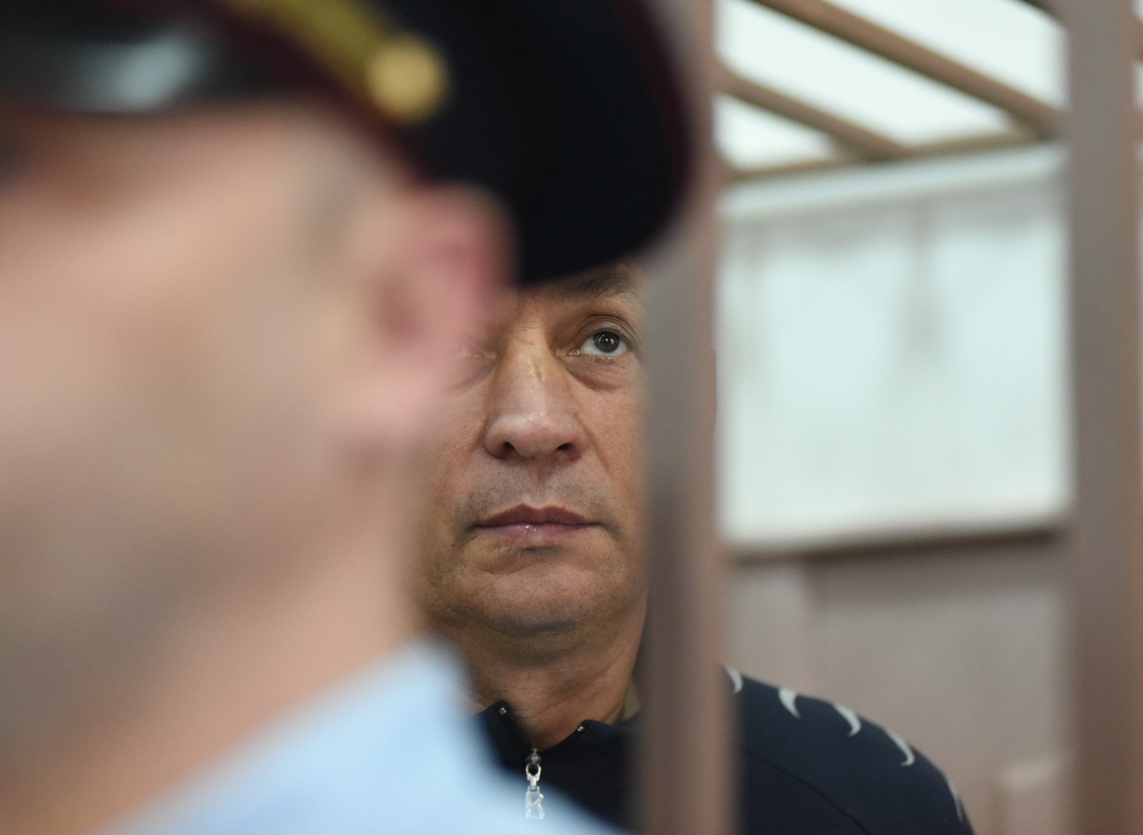 Суд Серпухова выселяет семью экс-мэра Шестуна из всех домов