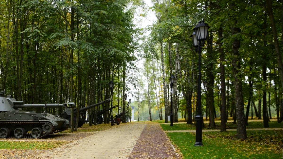 В Волоколамске на 88% завершено благоустройство парка Победы