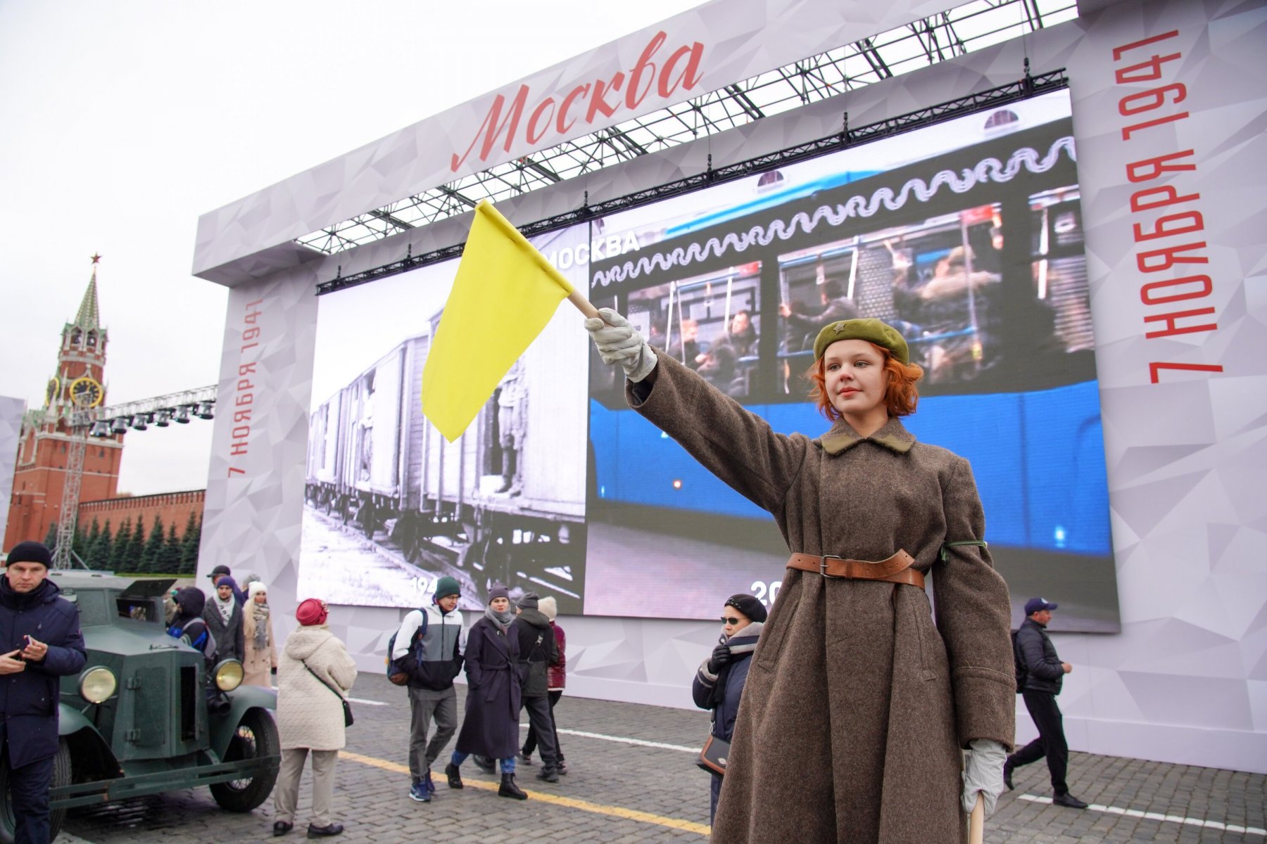 Интерактивный музей на Красной площади посетили свыше 20 тысяч человек за первые часы работы 